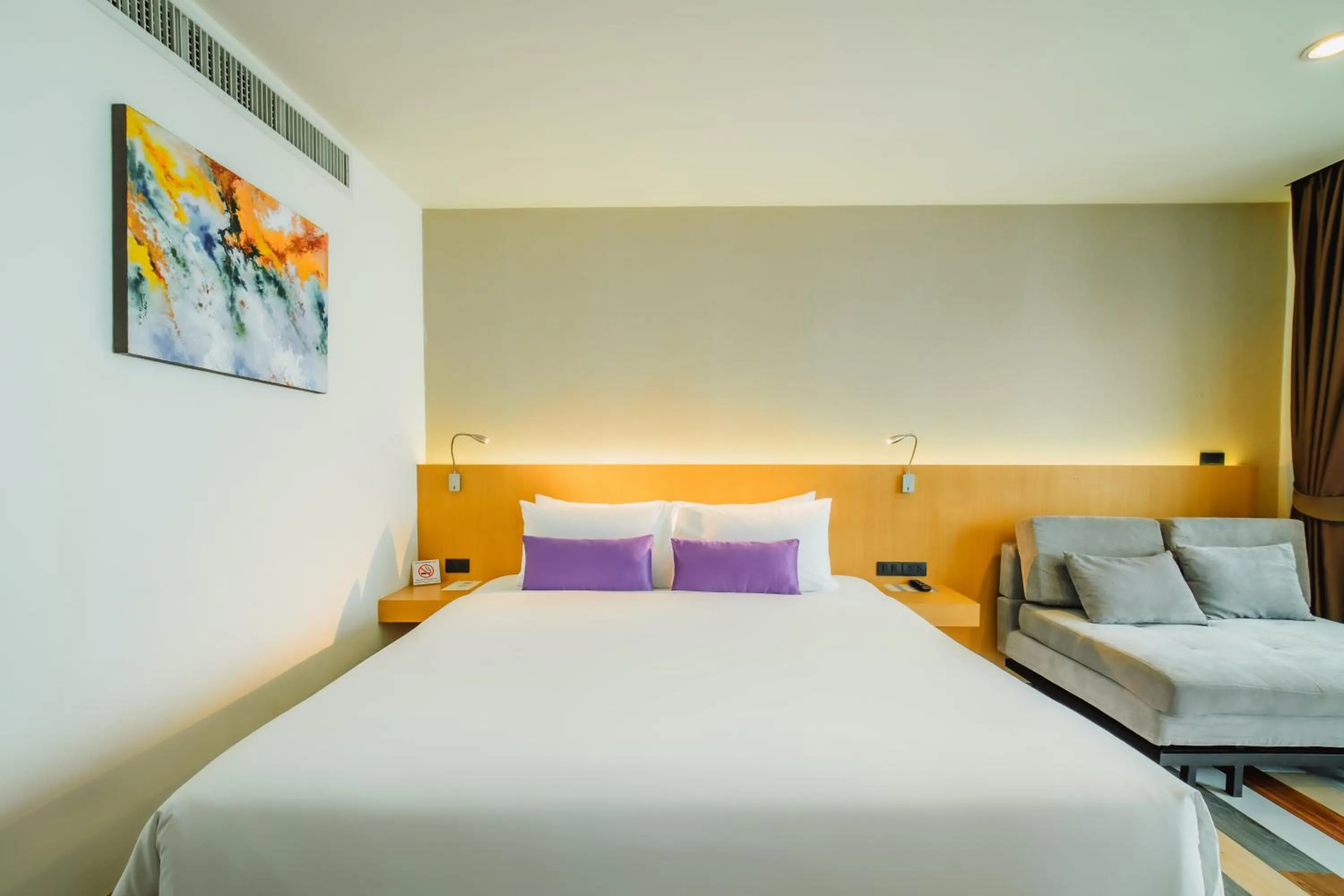 Bed in The Lunar Patong