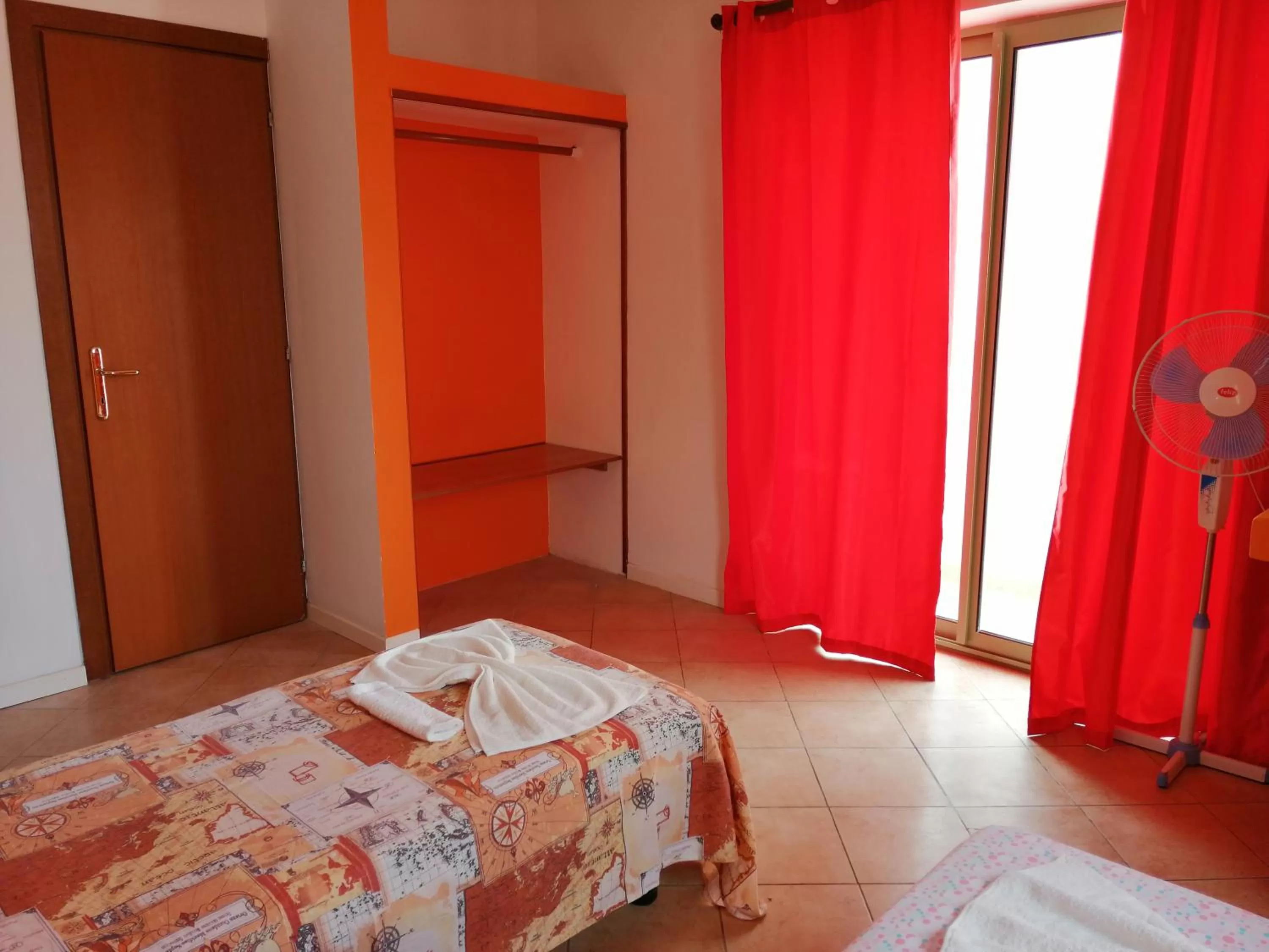 Photo of the whole room, Bed in B&B Salinas Boa Vista WiFi FREE