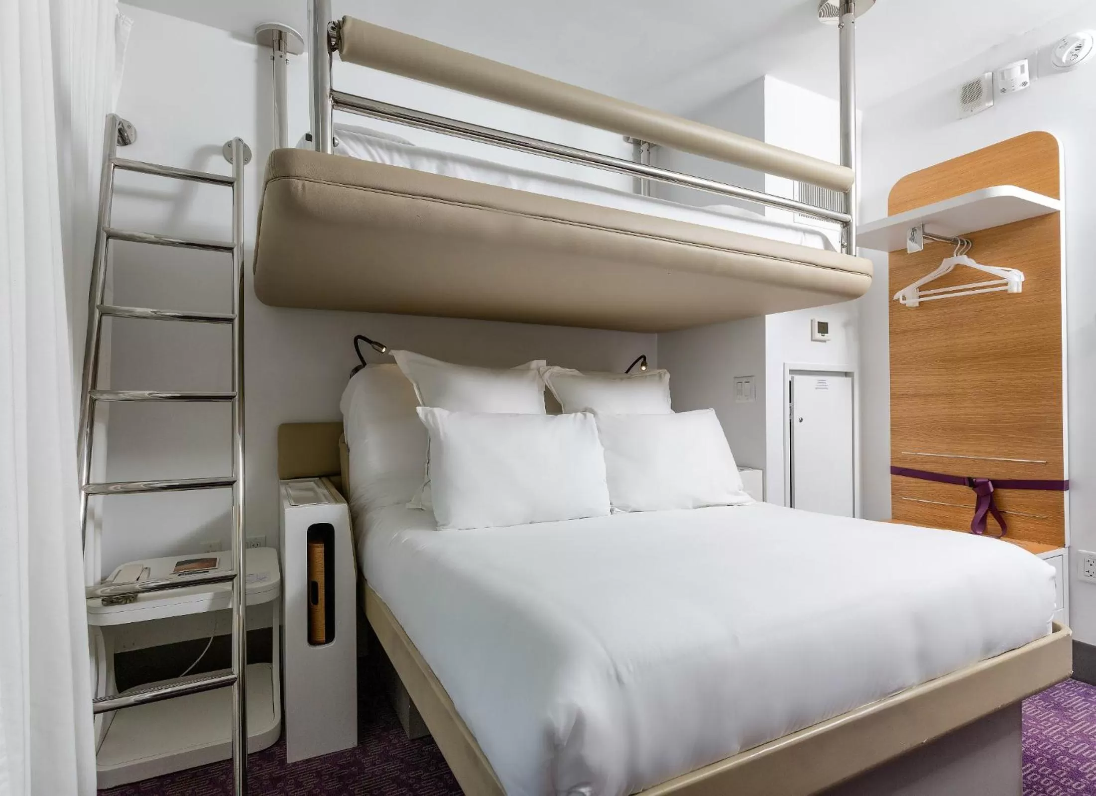 Bedroom, Bed in YOTEL New York Times Square