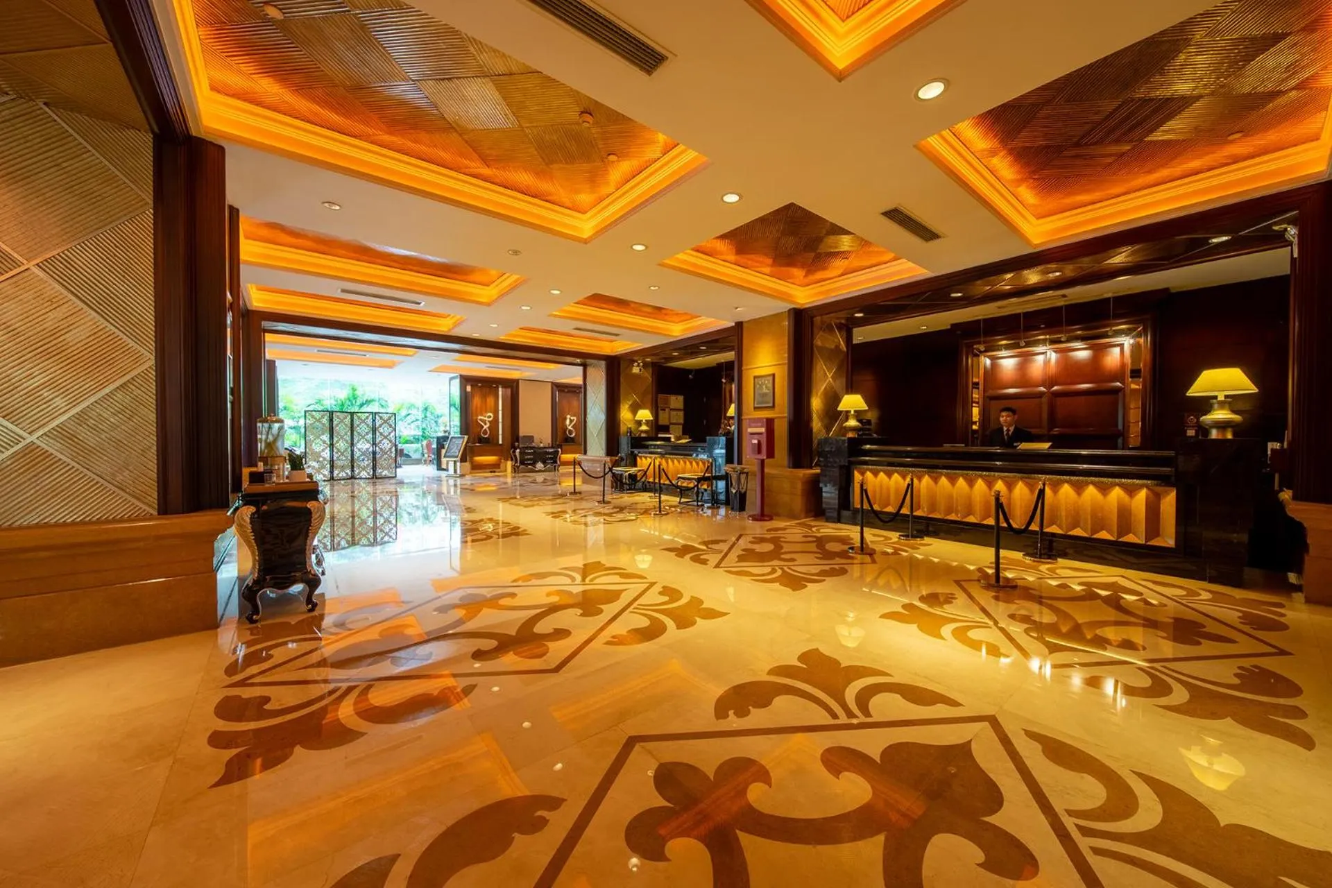 Lobby or reception in Grand International Hotel