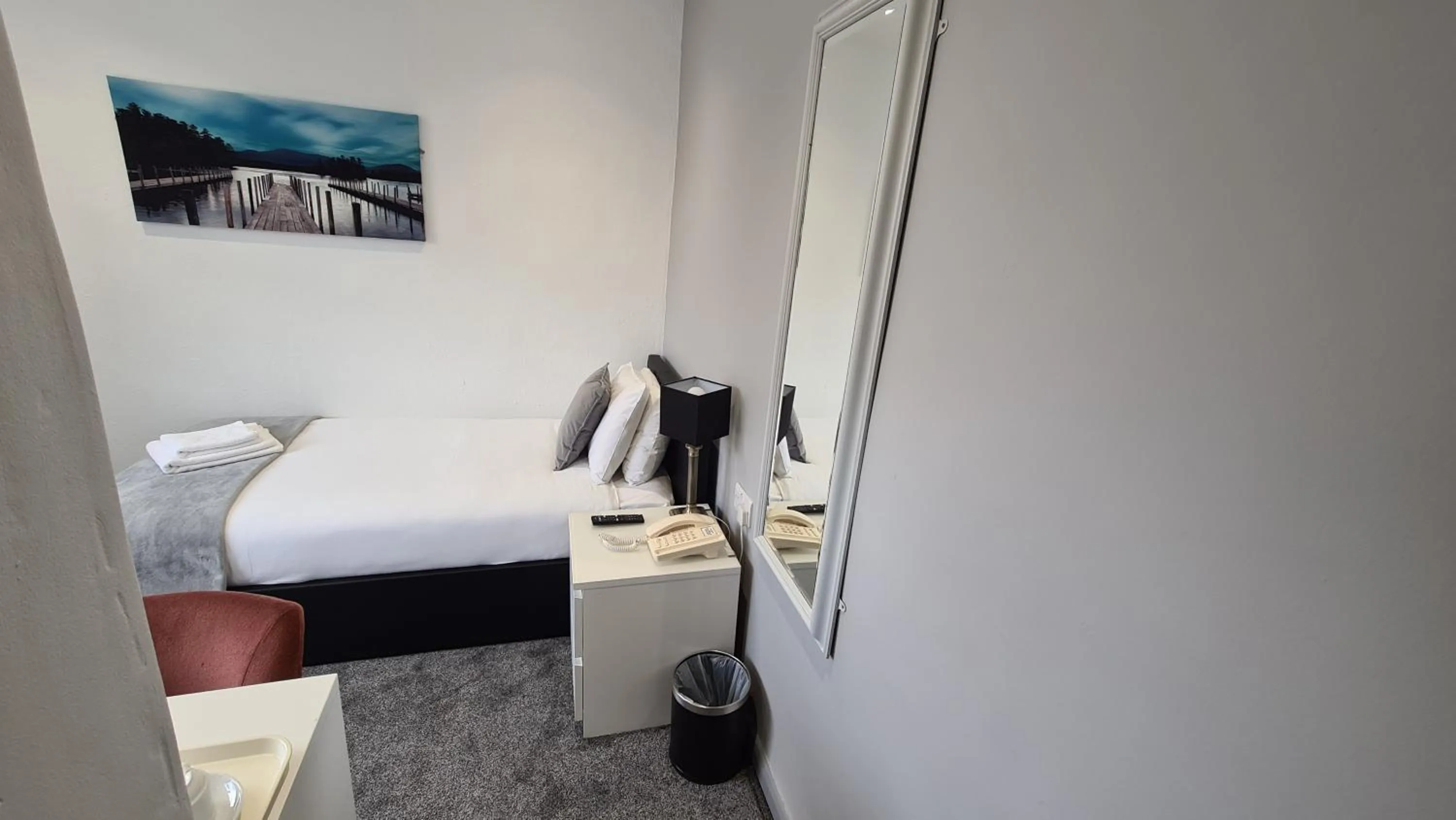 Bed in Y Gwynedd Inn