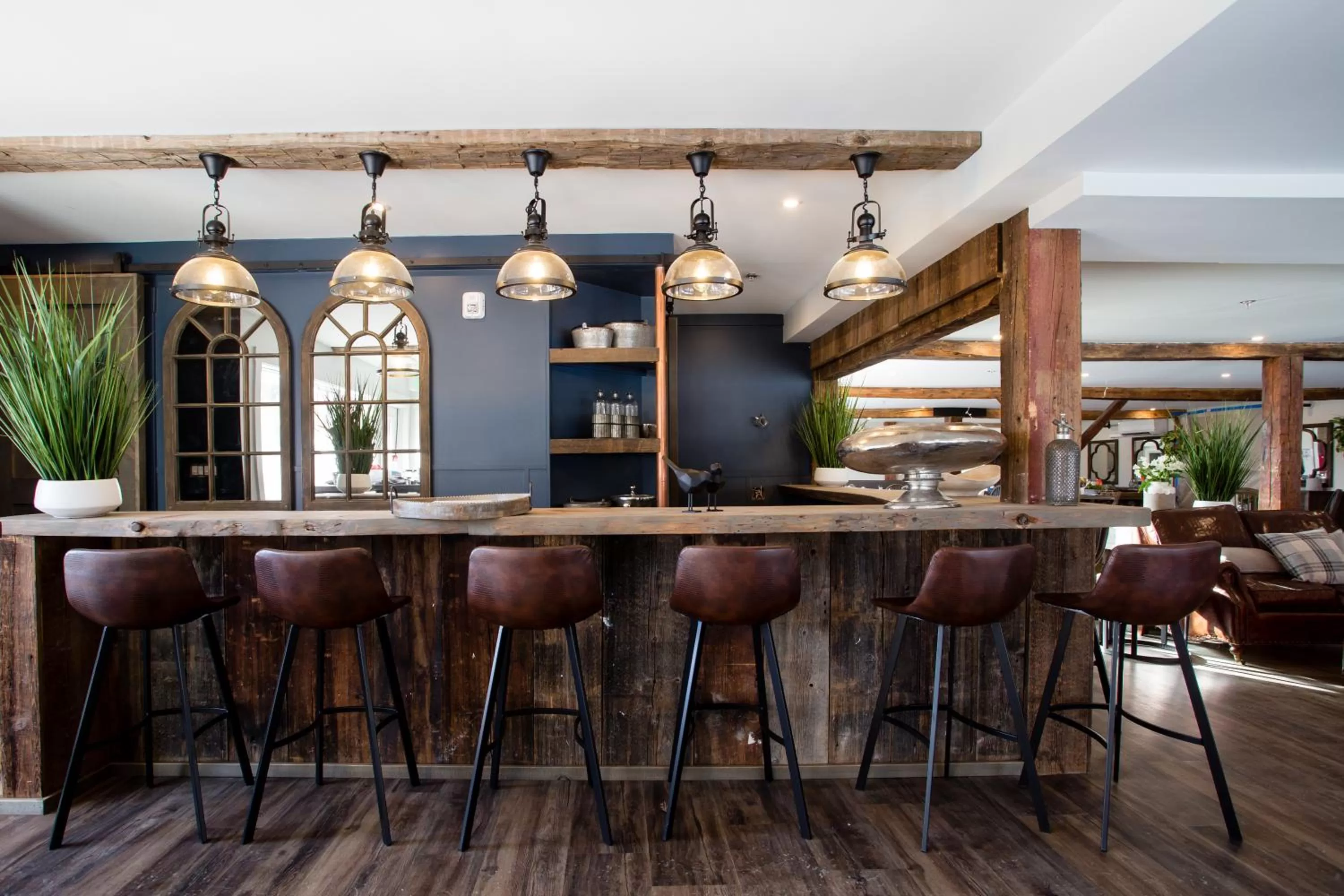 Lounge/Bar in Mountain Meadows Lodge