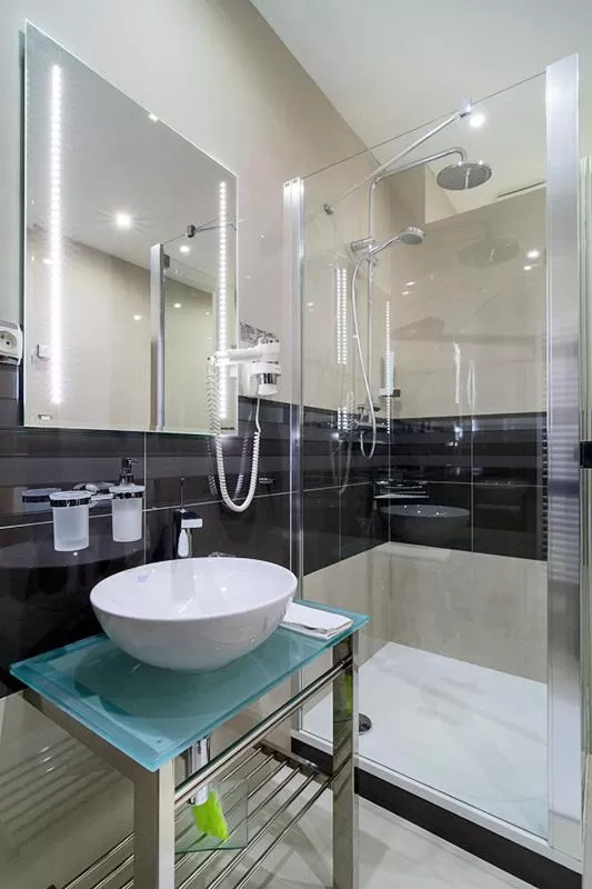 Shower in Košice Hotel