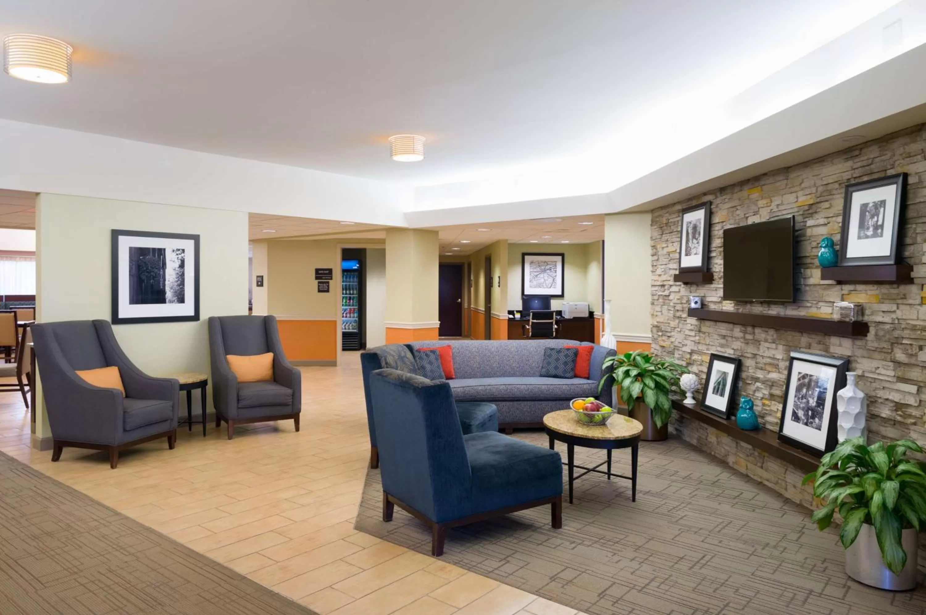 Lobby or reception, Seating Area in Hampton Inn Carlisle