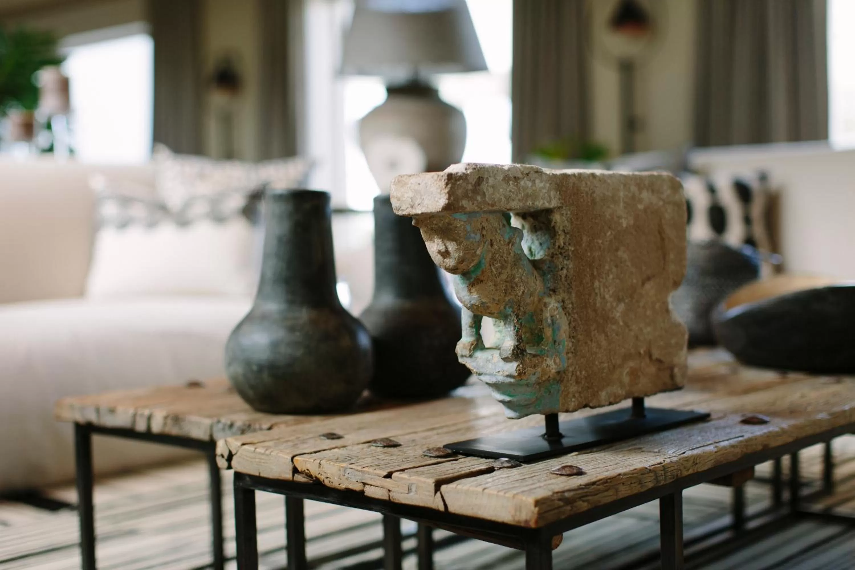 Lounge or bar in The Thatch House Boutique Hotel, Hermanus