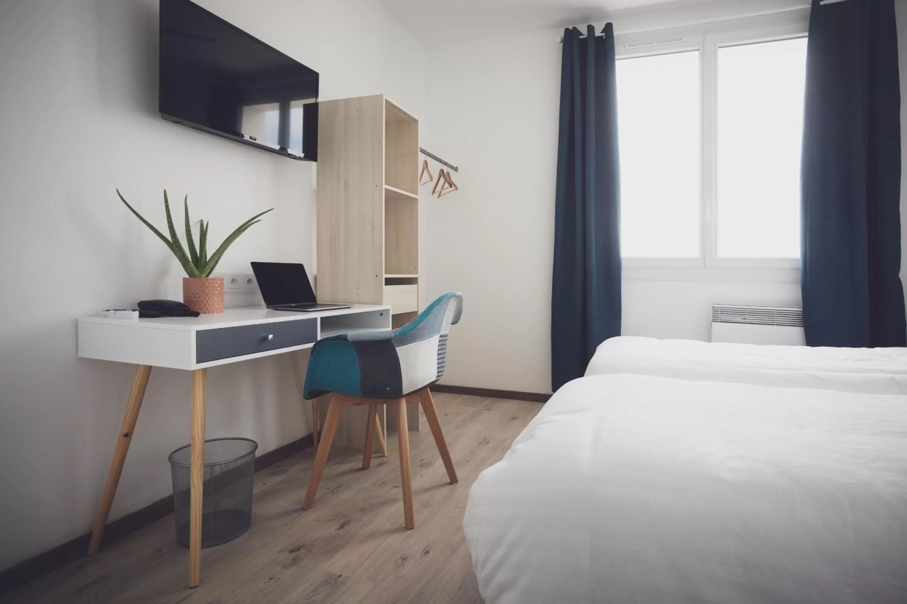 Bedroom, Bed in La Côte de Lumière