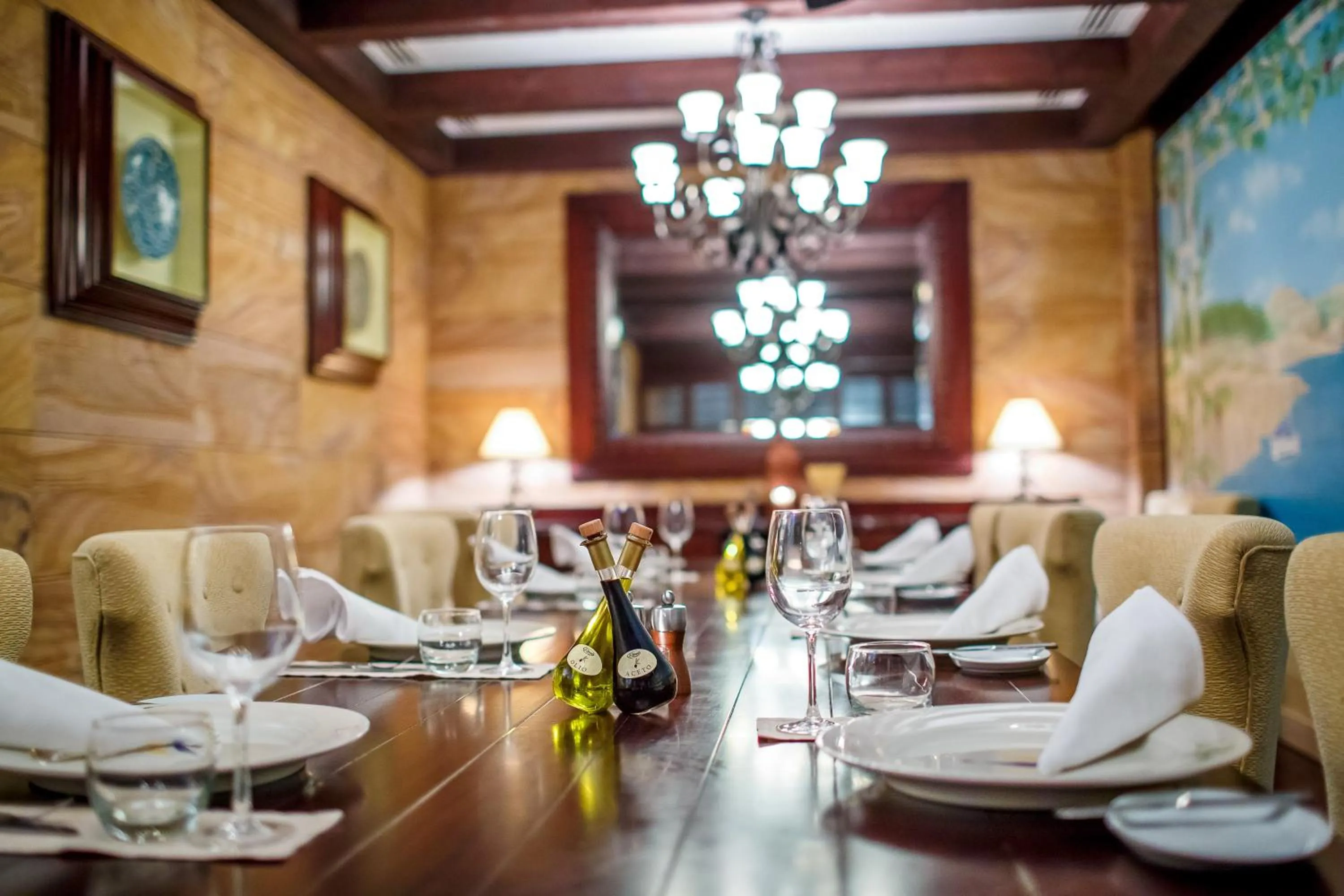 Dinner in Danat Jebel Dhanna Resort