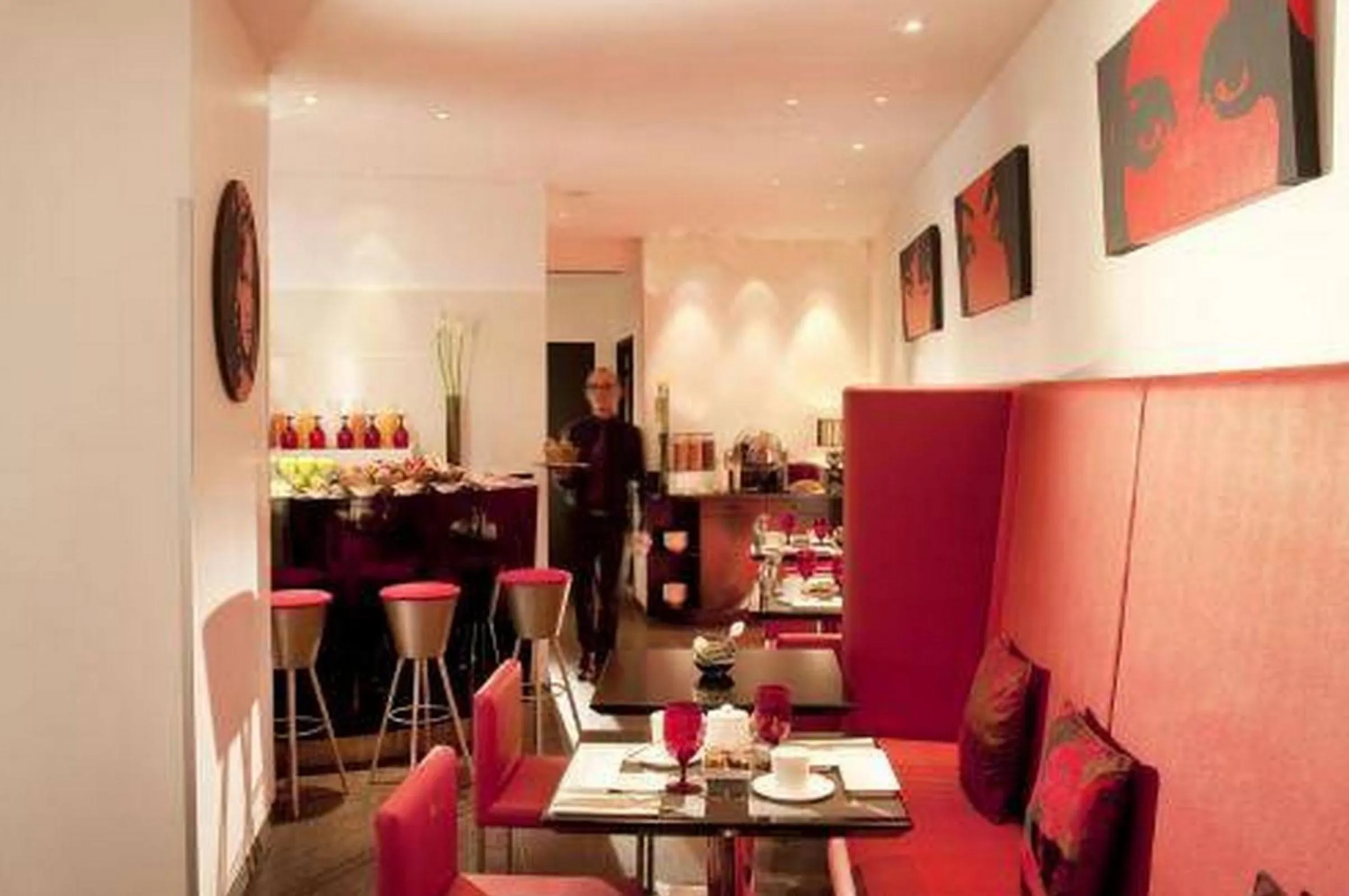 Restaurant/places to eat in Villathena