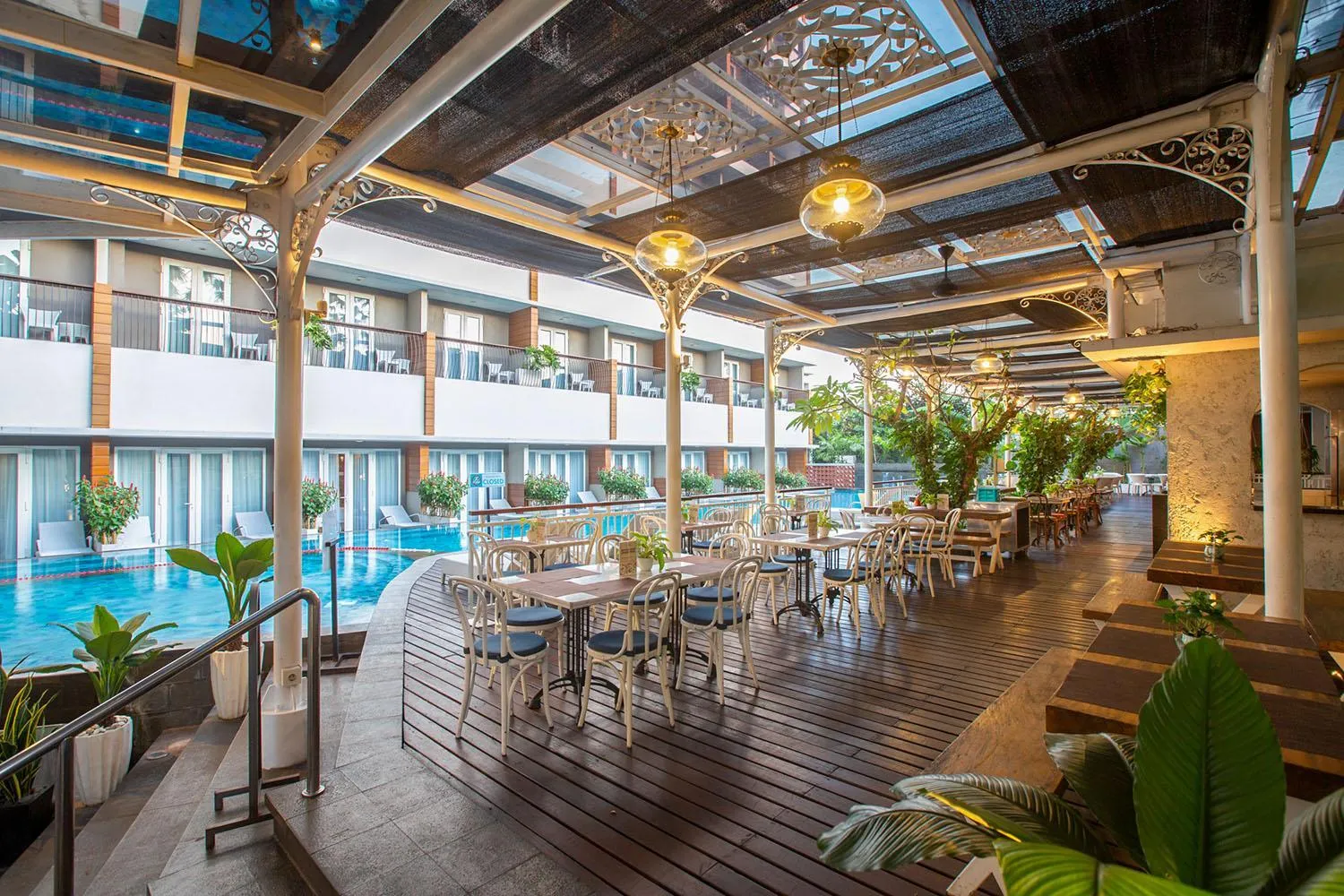 Restaurant/places to eat in THE 1O1 Yogyakarta Tugu