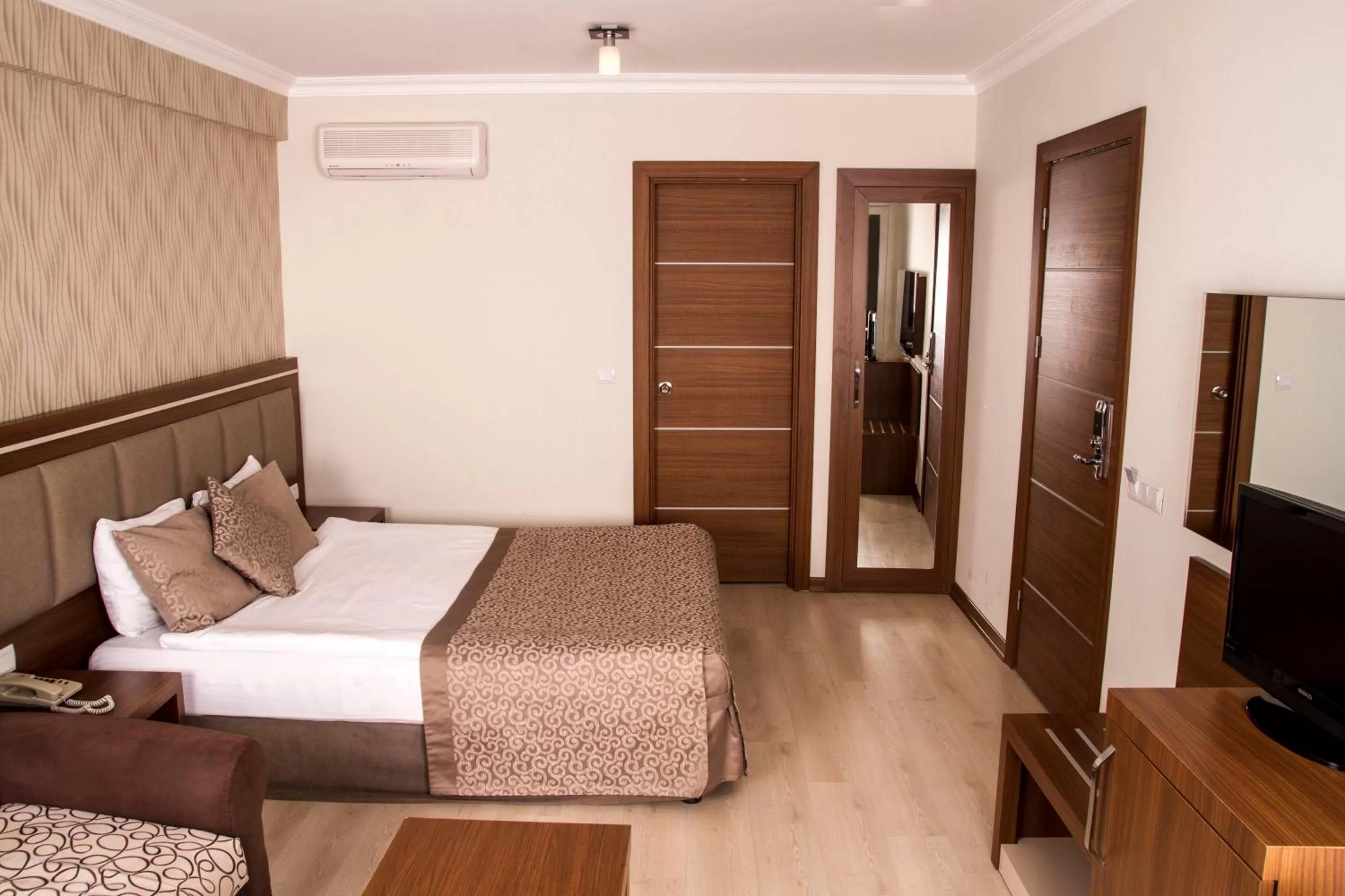 Standard Room with Land View in The Corner Park Hotel