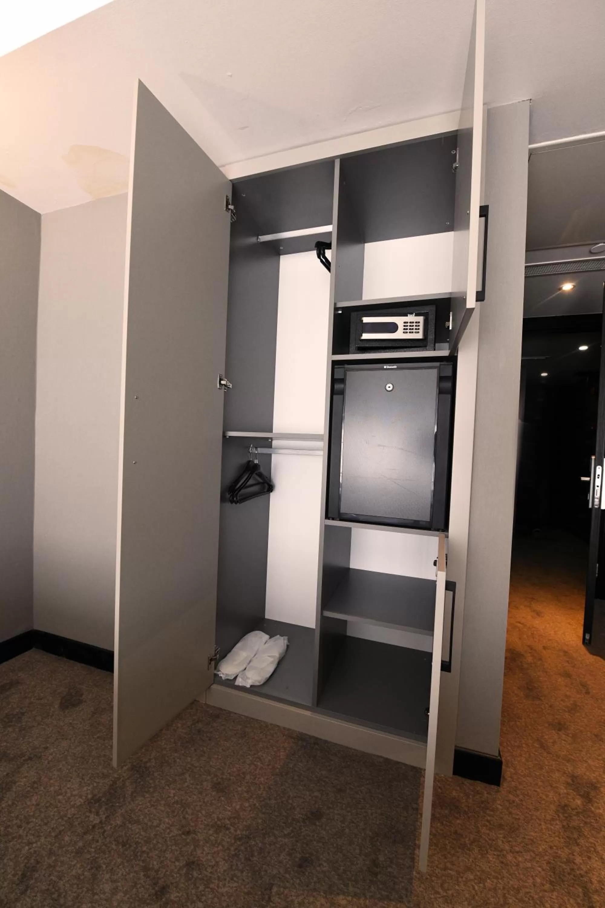 oven in Inncity Hotel Nisantasi