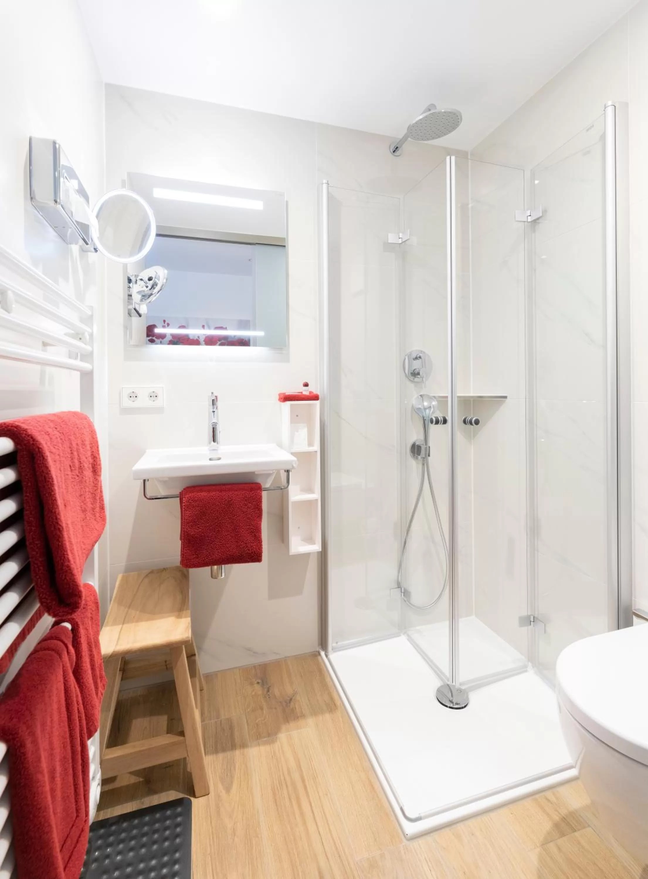 Shower in Hotel Garni Jägerhof