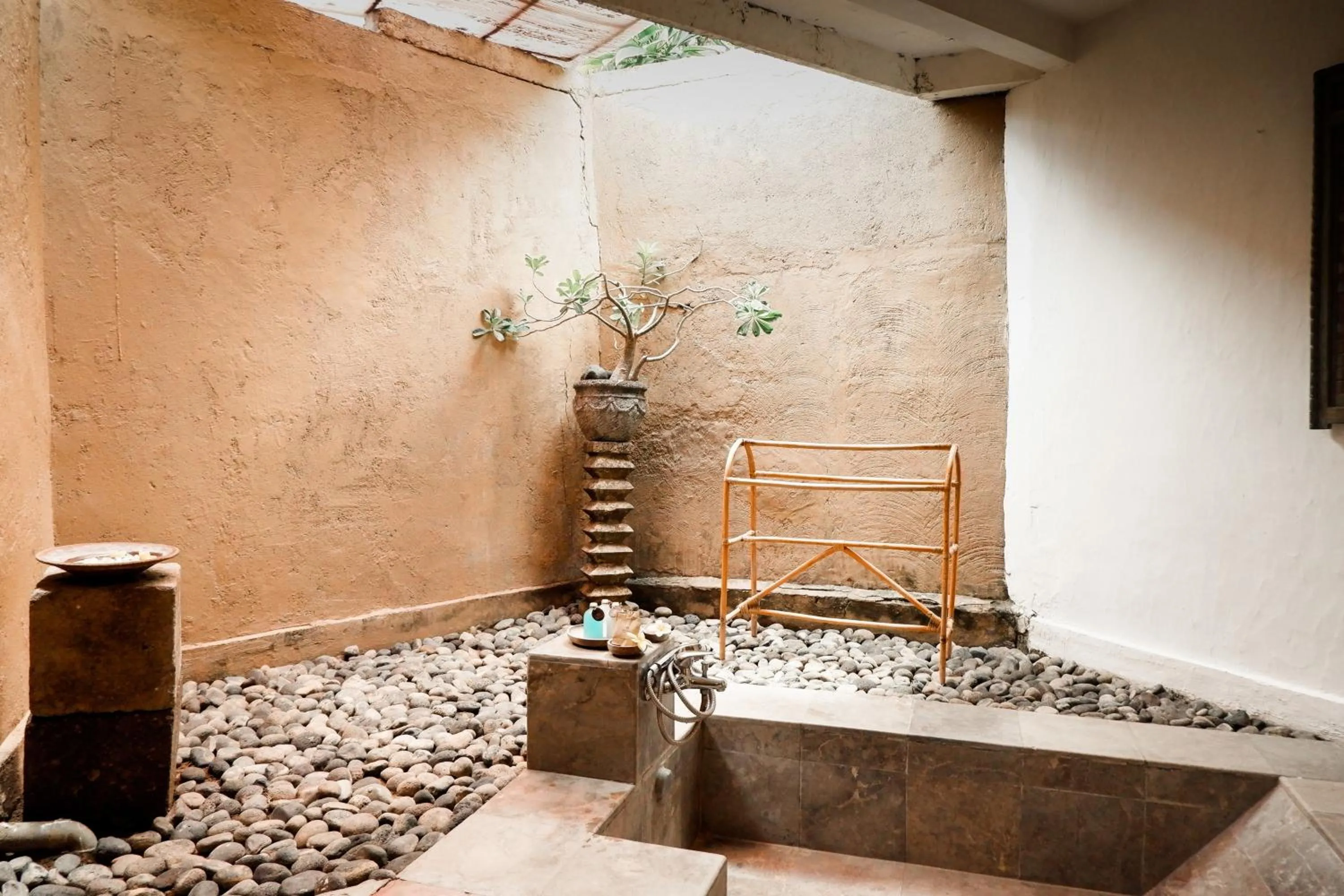 Steam room in Visakha Sanur by Puri Signatures