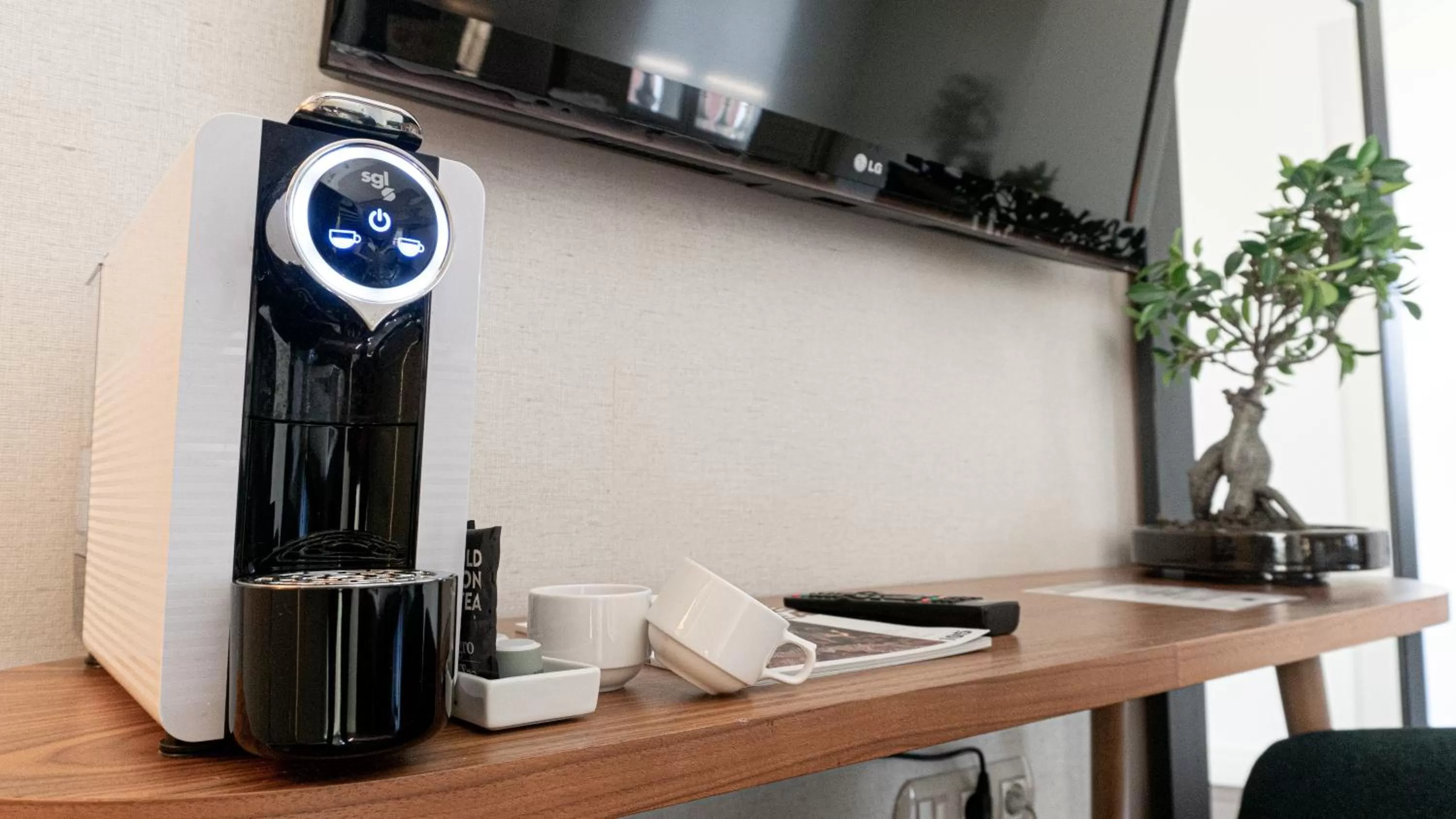 Coffee/tea facilities in Hotel Sardinero Madrid