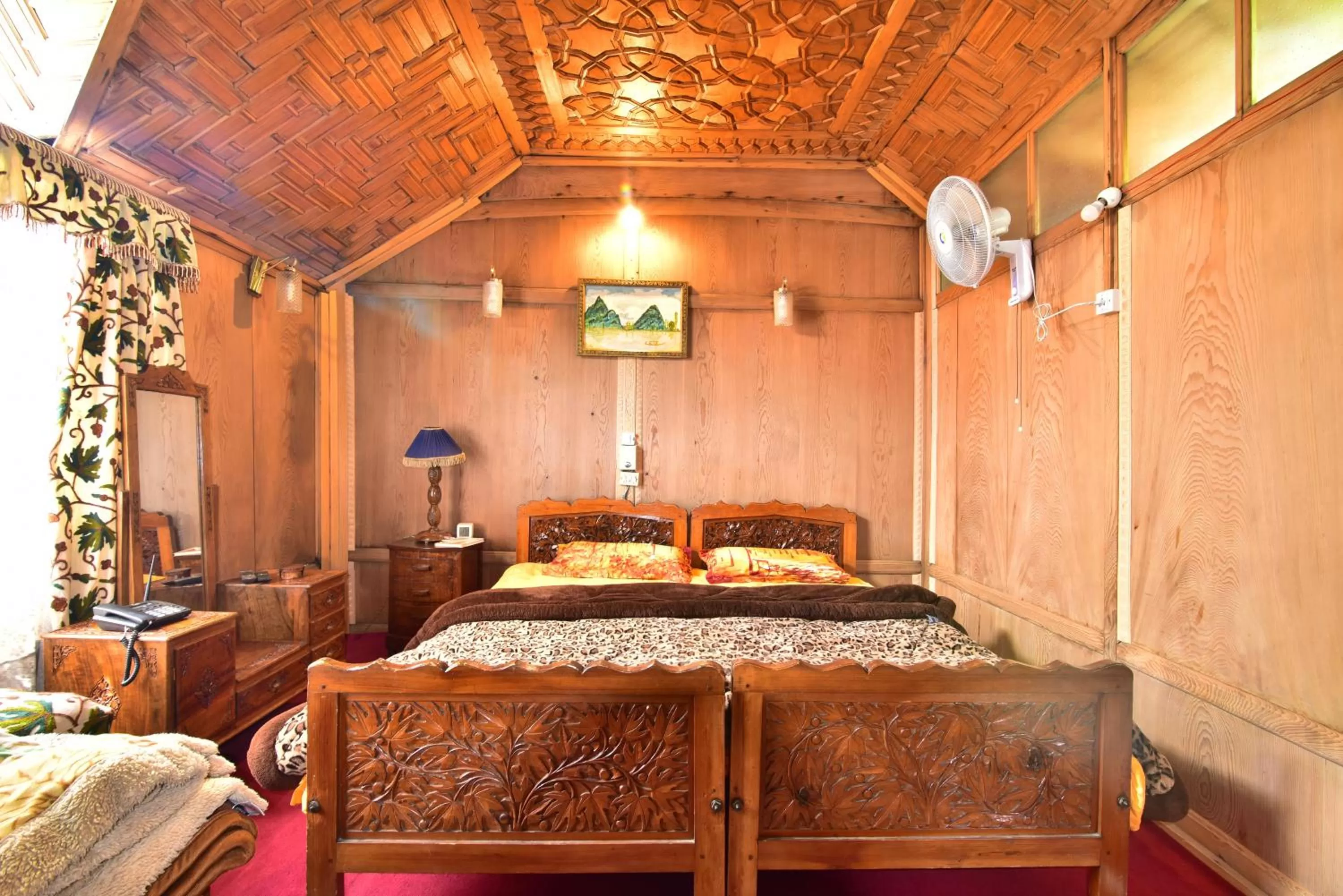 Spa and wellness centre/facilities, Bed in Houseboat Zaindari Palace