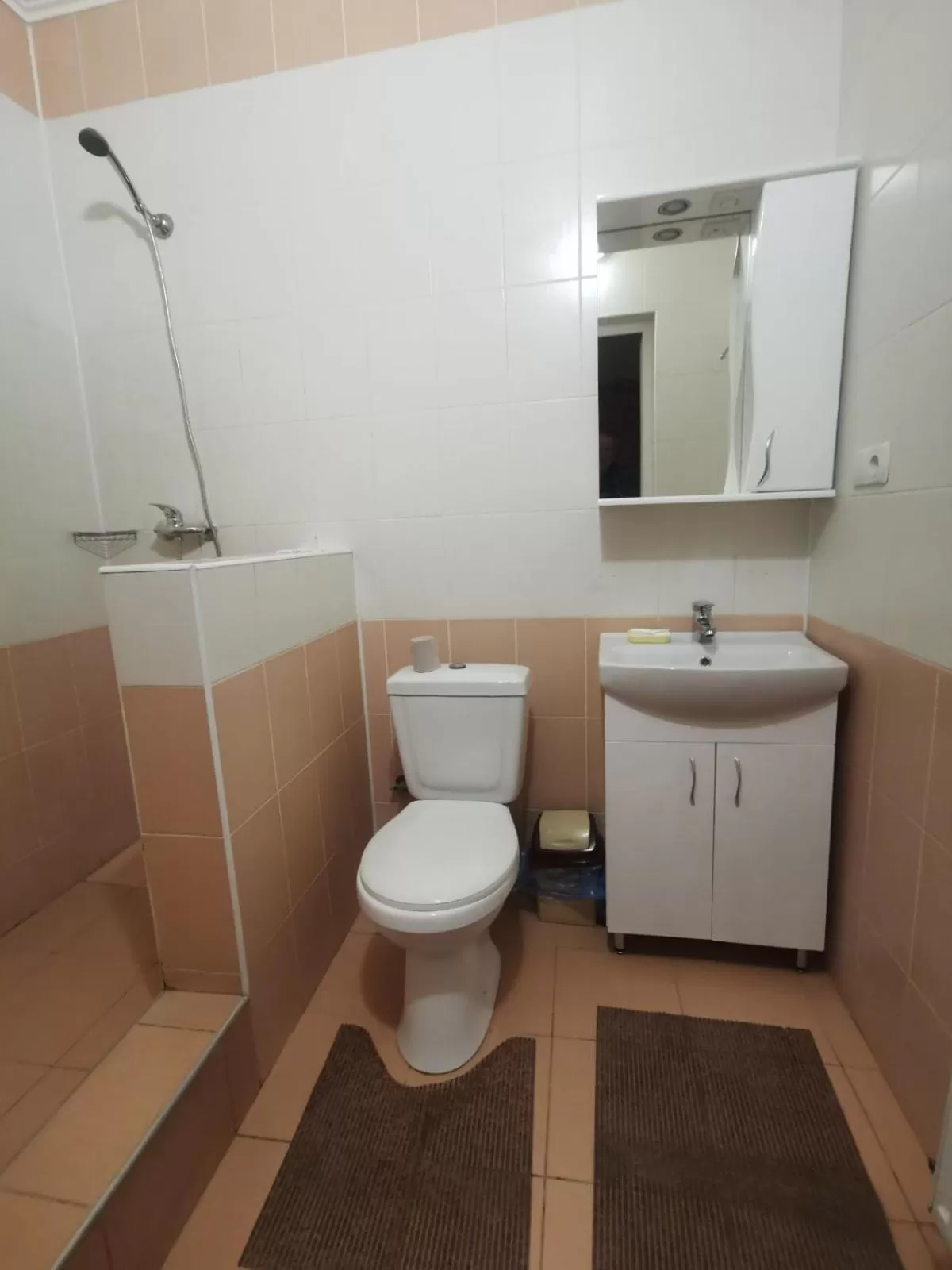 Bathroom in Monte-Kristo Hotel