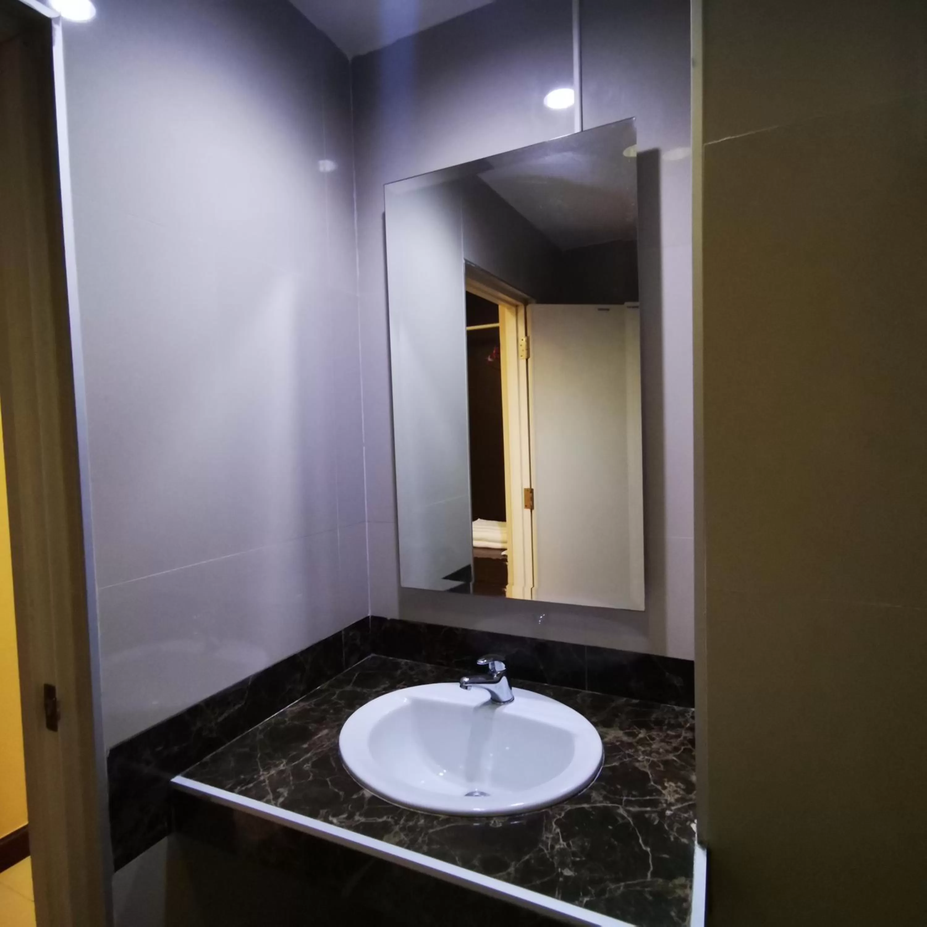 Bathroom in KKinn South Pattaya