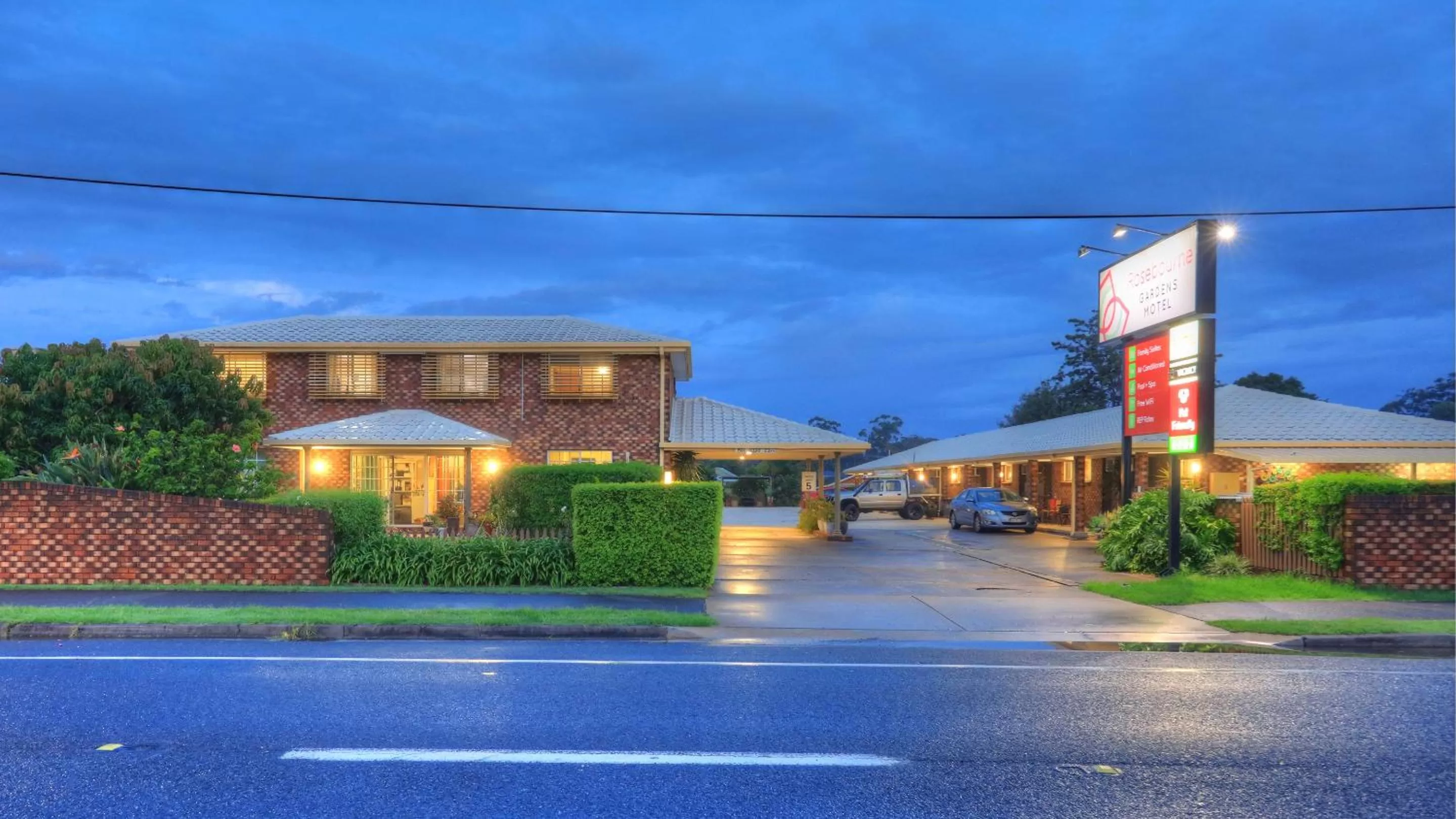 Property building in Rosebourne Gardens Motel