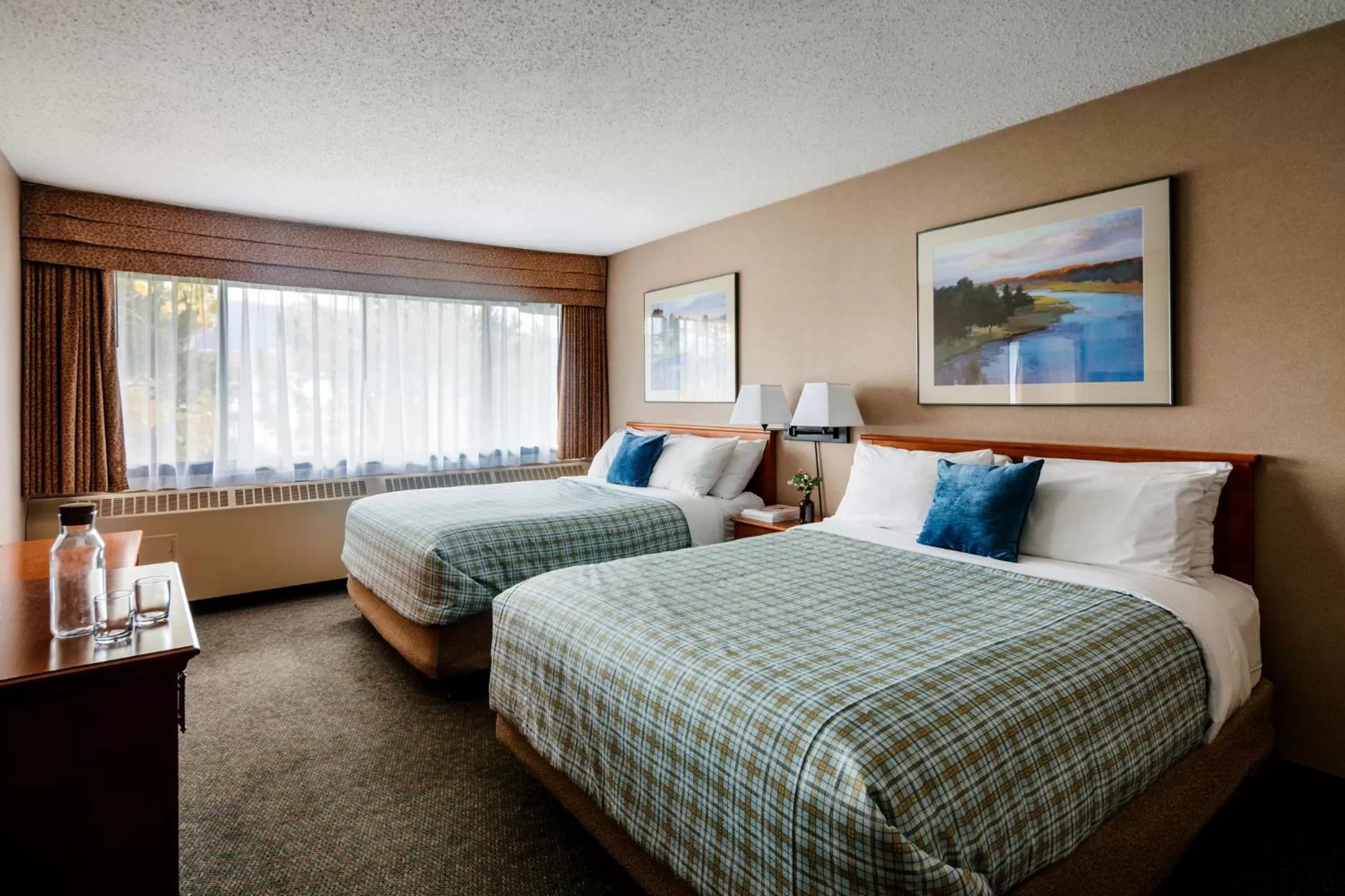 Bed in Lobstick Lodge