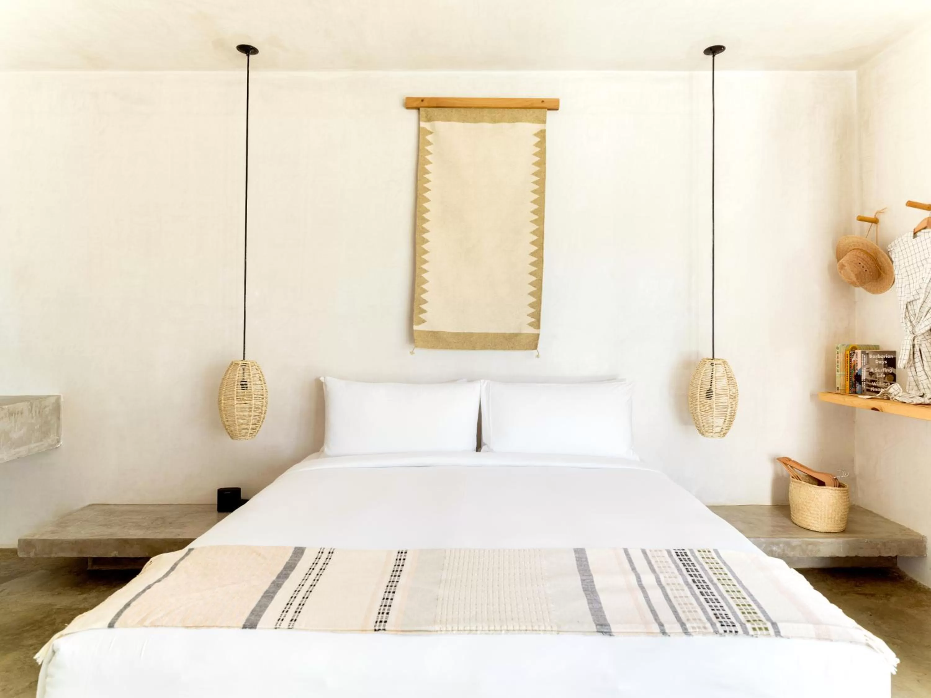 Bed in Drift San Jose del Cabo, a Member of Design Hotels