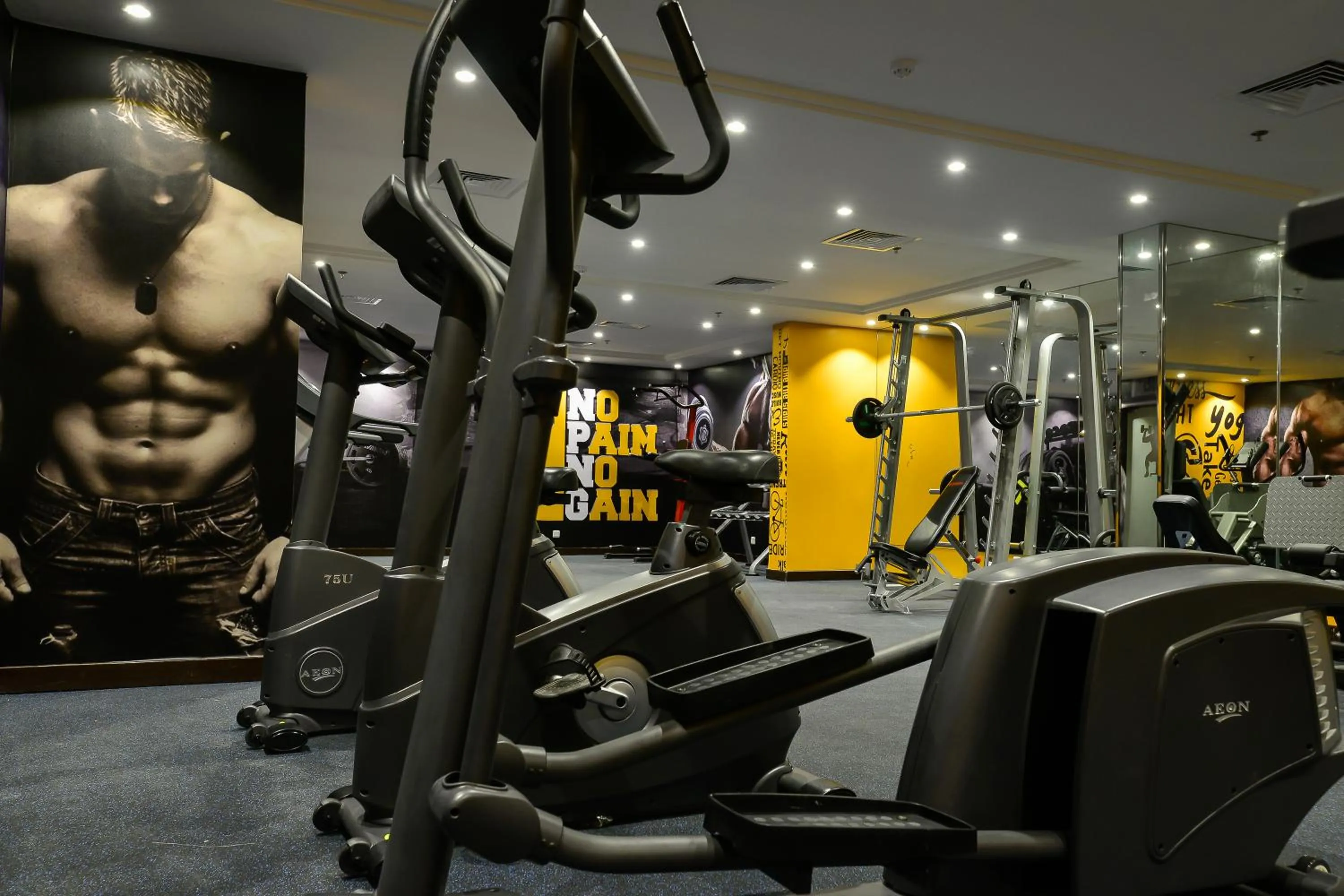 Fitness centre/facilities in Crown Town Hotel