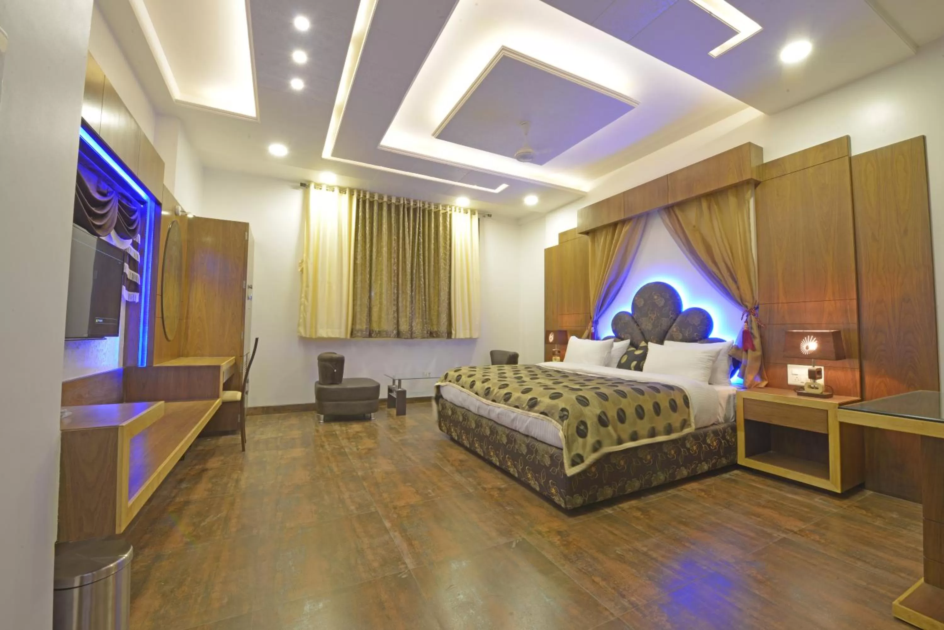 Bed in Hotel JP International