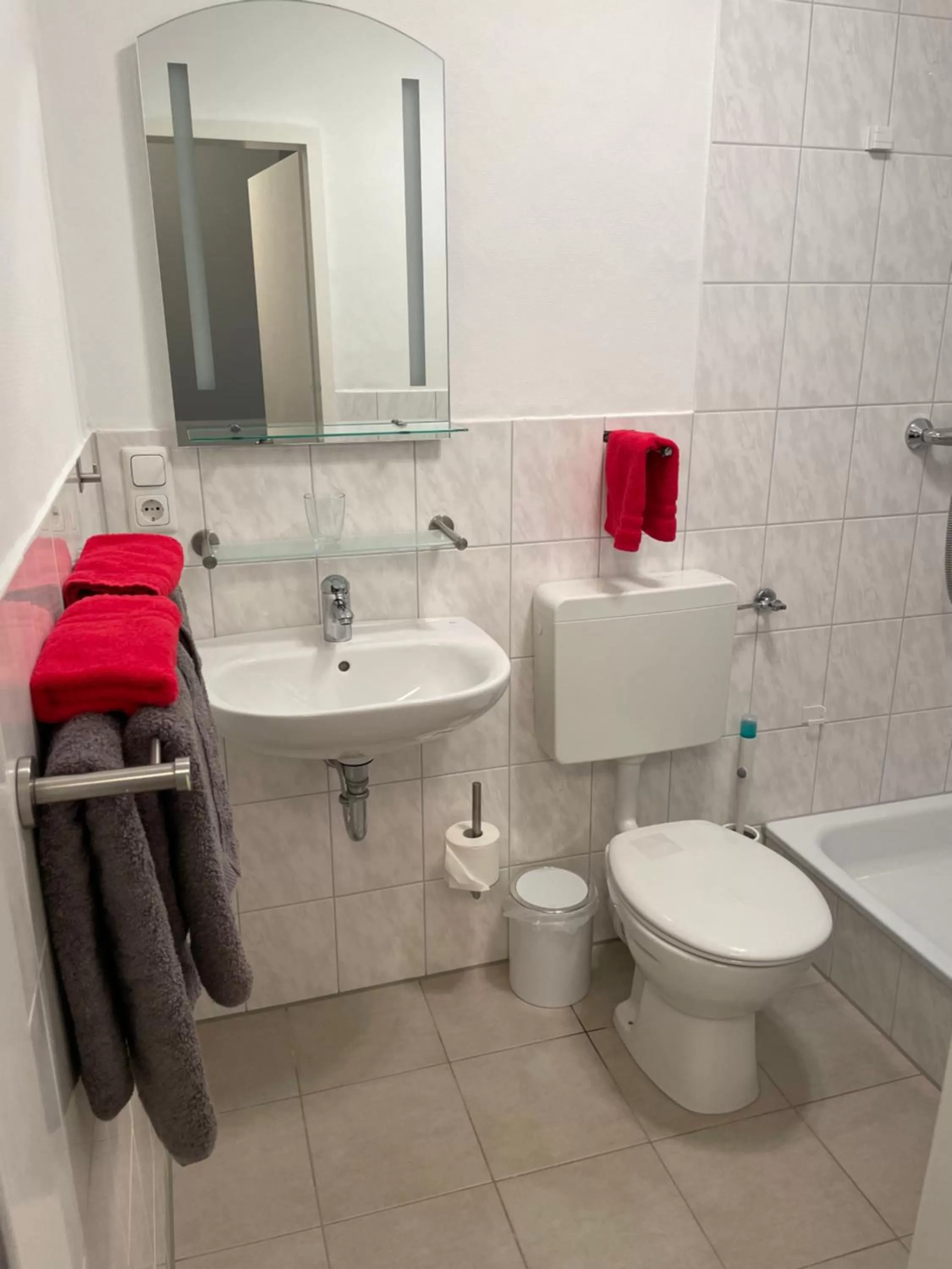 Bathroom in Pension Deichgraf