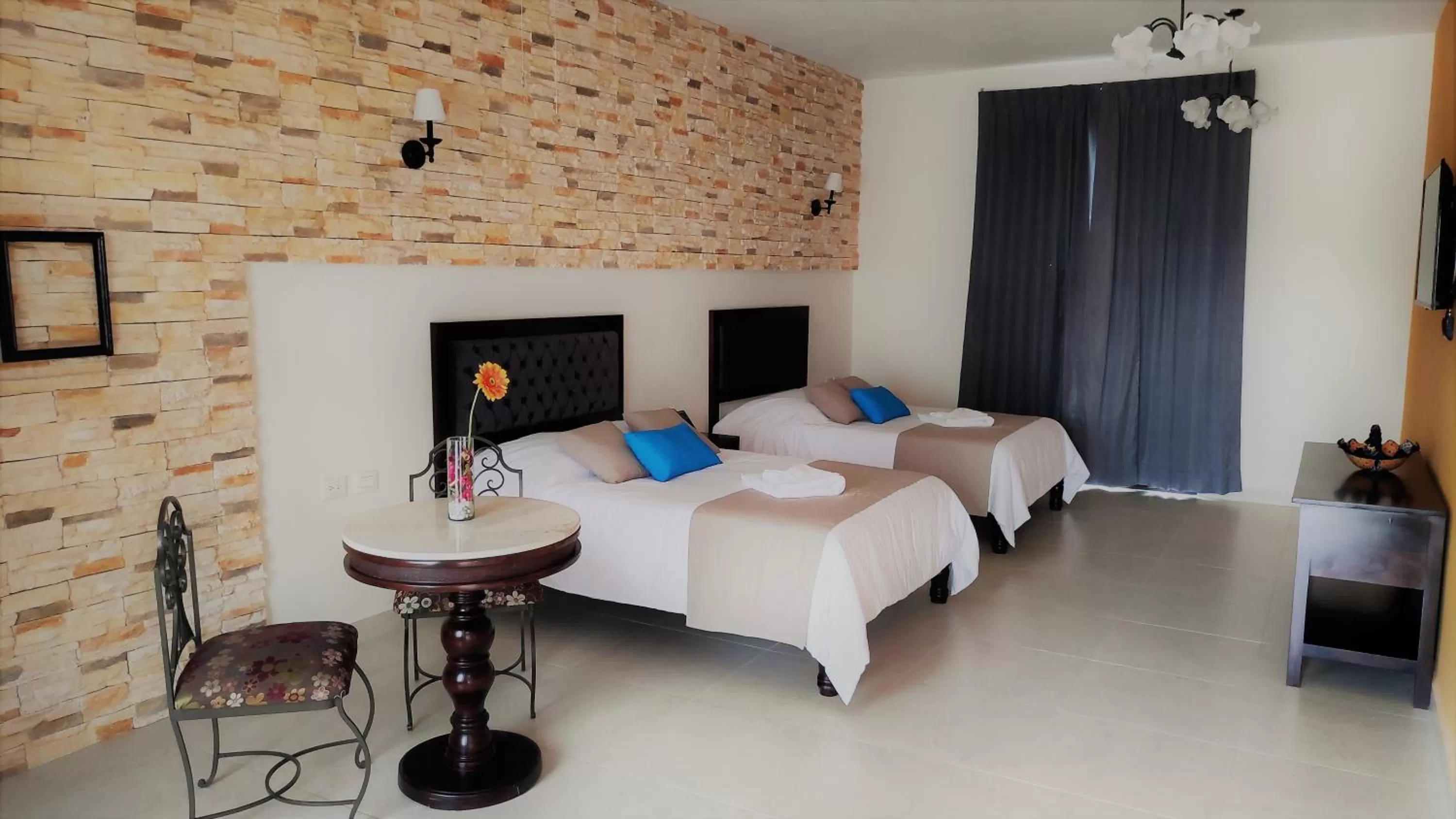 Photo of the whole room, Bed in Hotel Los Frailes, Valladolid, Yucatán
