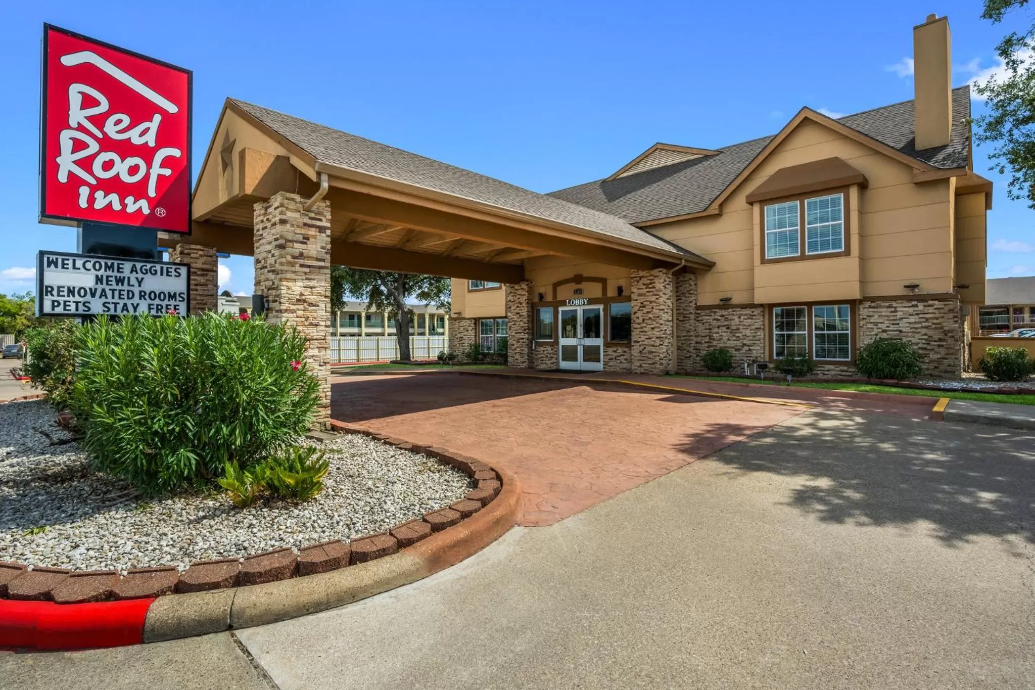 Property building in Red Roof Inn College Station