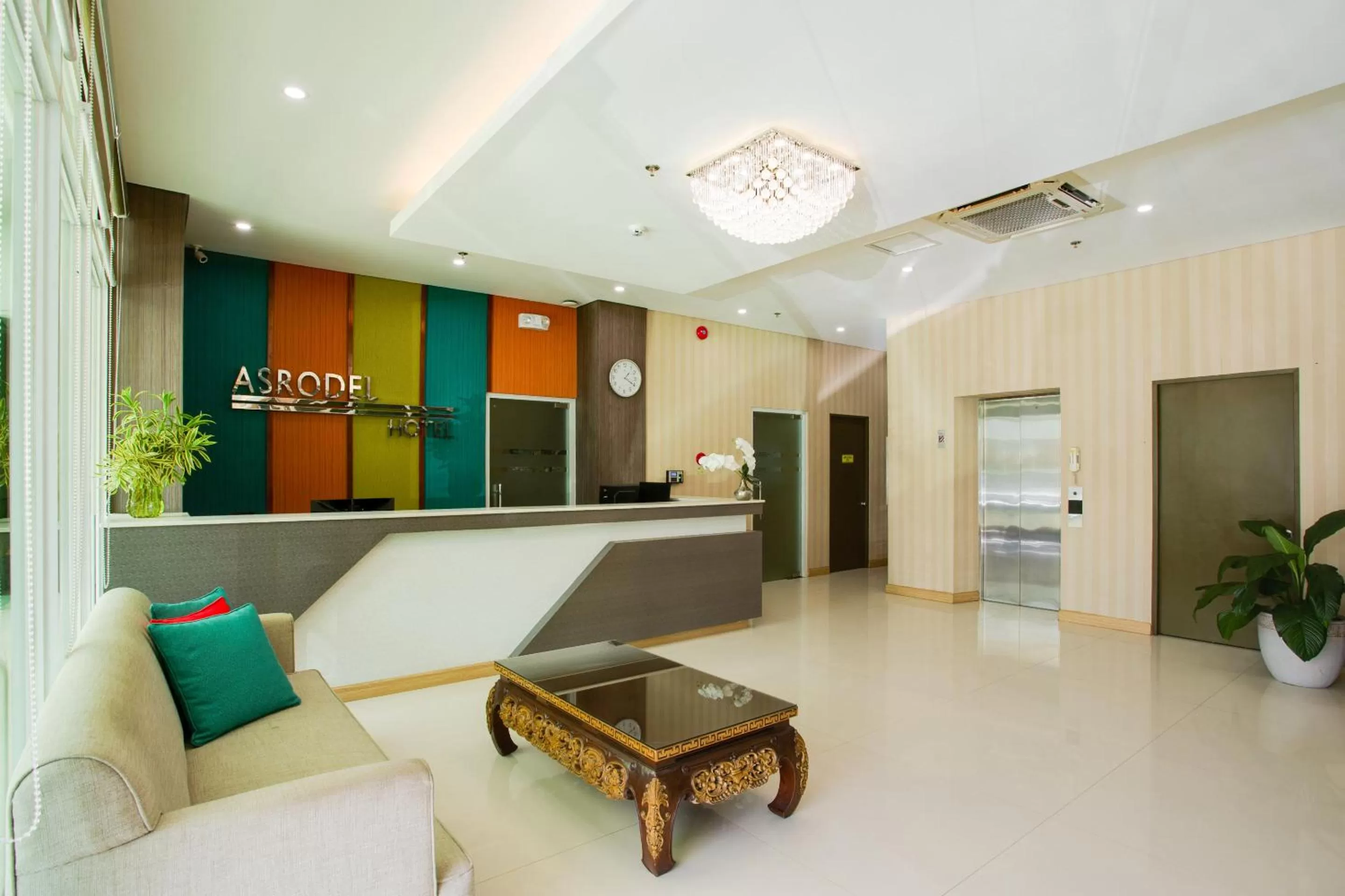 Lobby or reception in Asrodel Hotel RedPartner