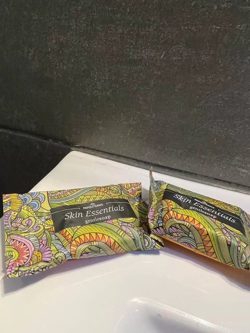 Toilet in Elefsinian Mysteries Apartments