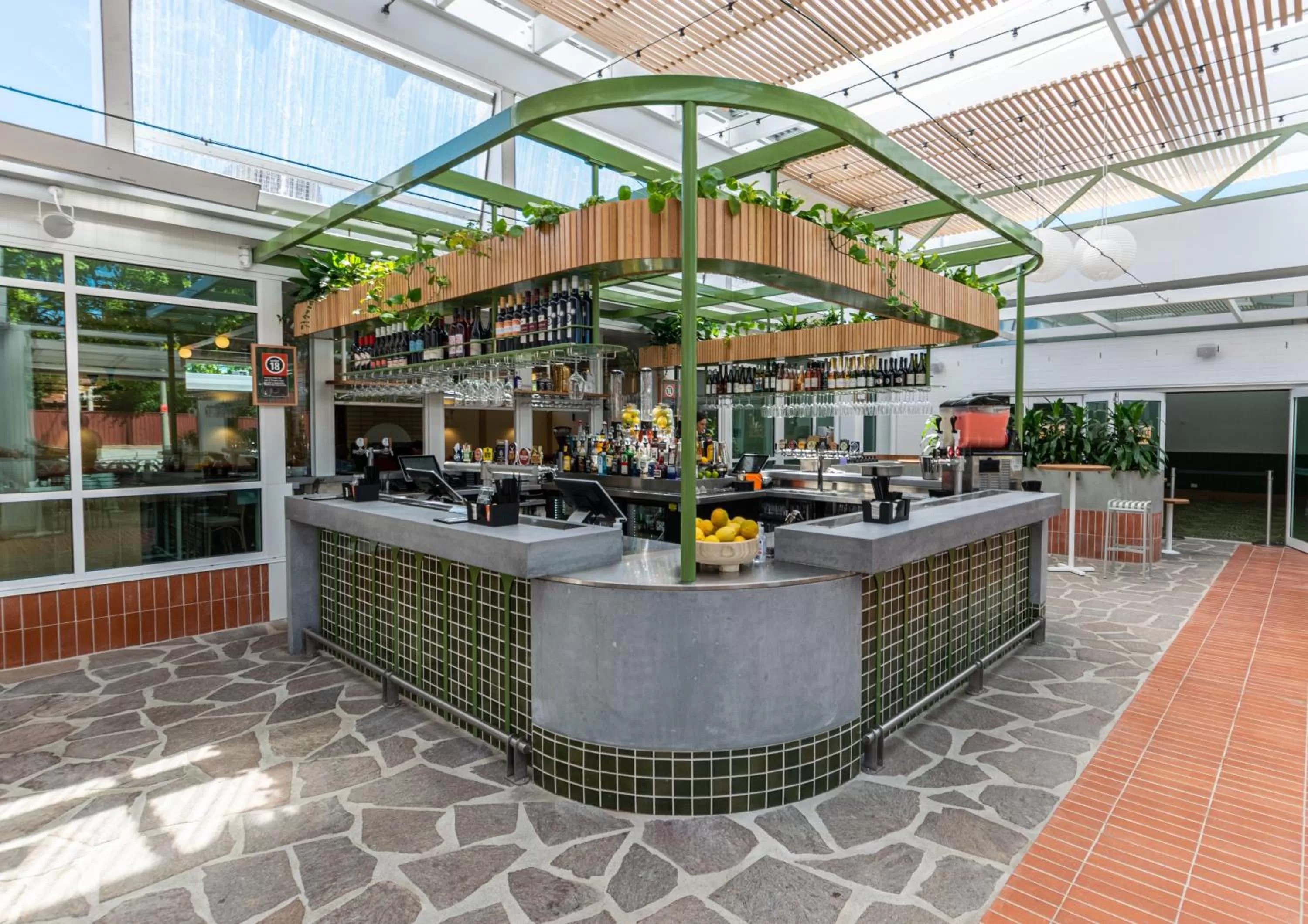 Lounge or bar in Astor Hotel Motel