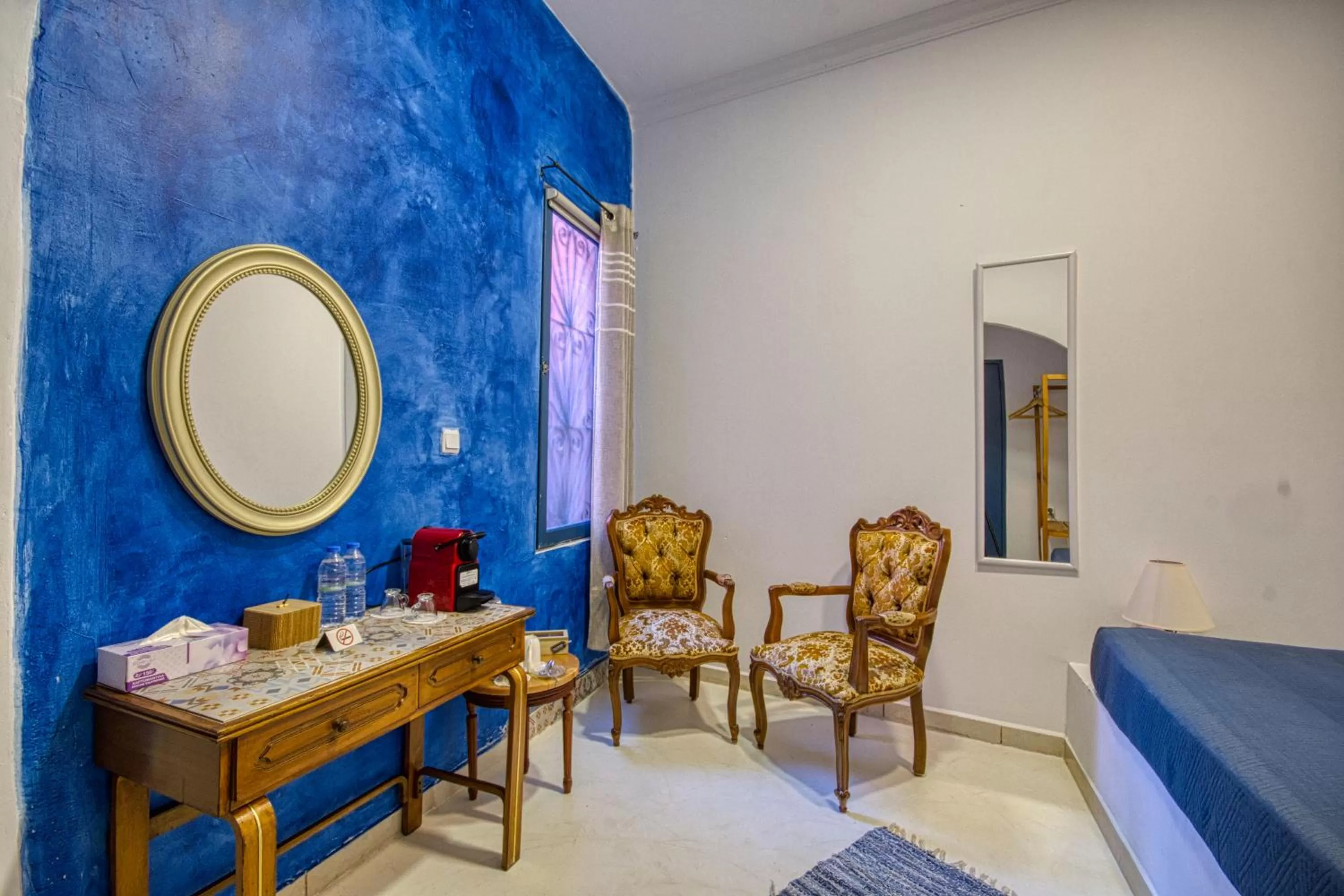 Bed in Mascot Garden Rooms