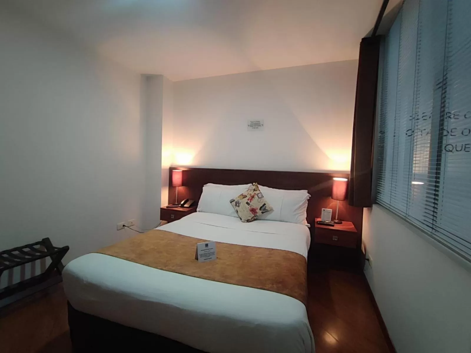 Bedroom, Bed in Hotel Casa Galvez