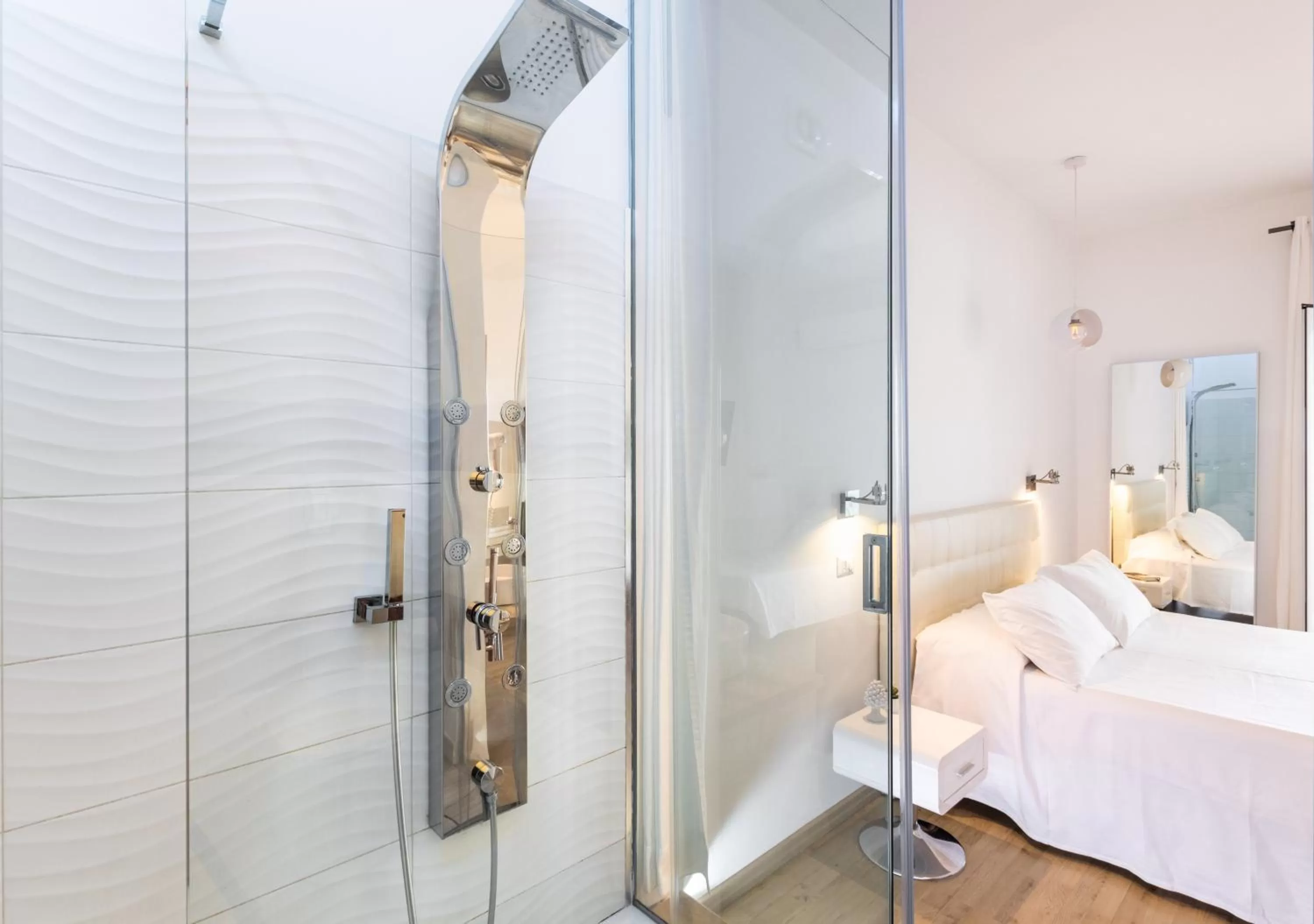 Bathroom, Bed in Pantanello Rooms Avola