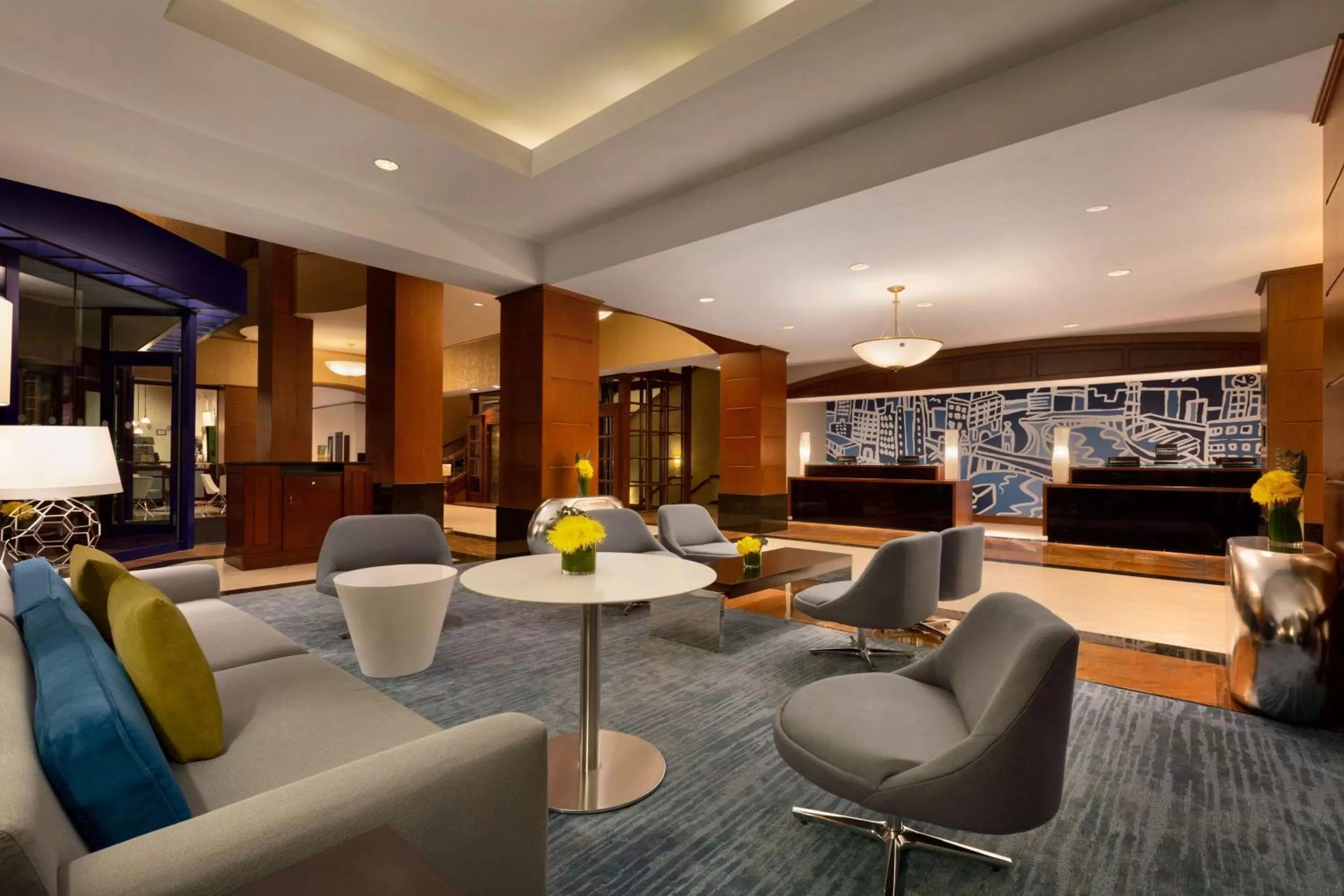 Lobby or reception in Hilton Chicago Magnificent Mile Suites