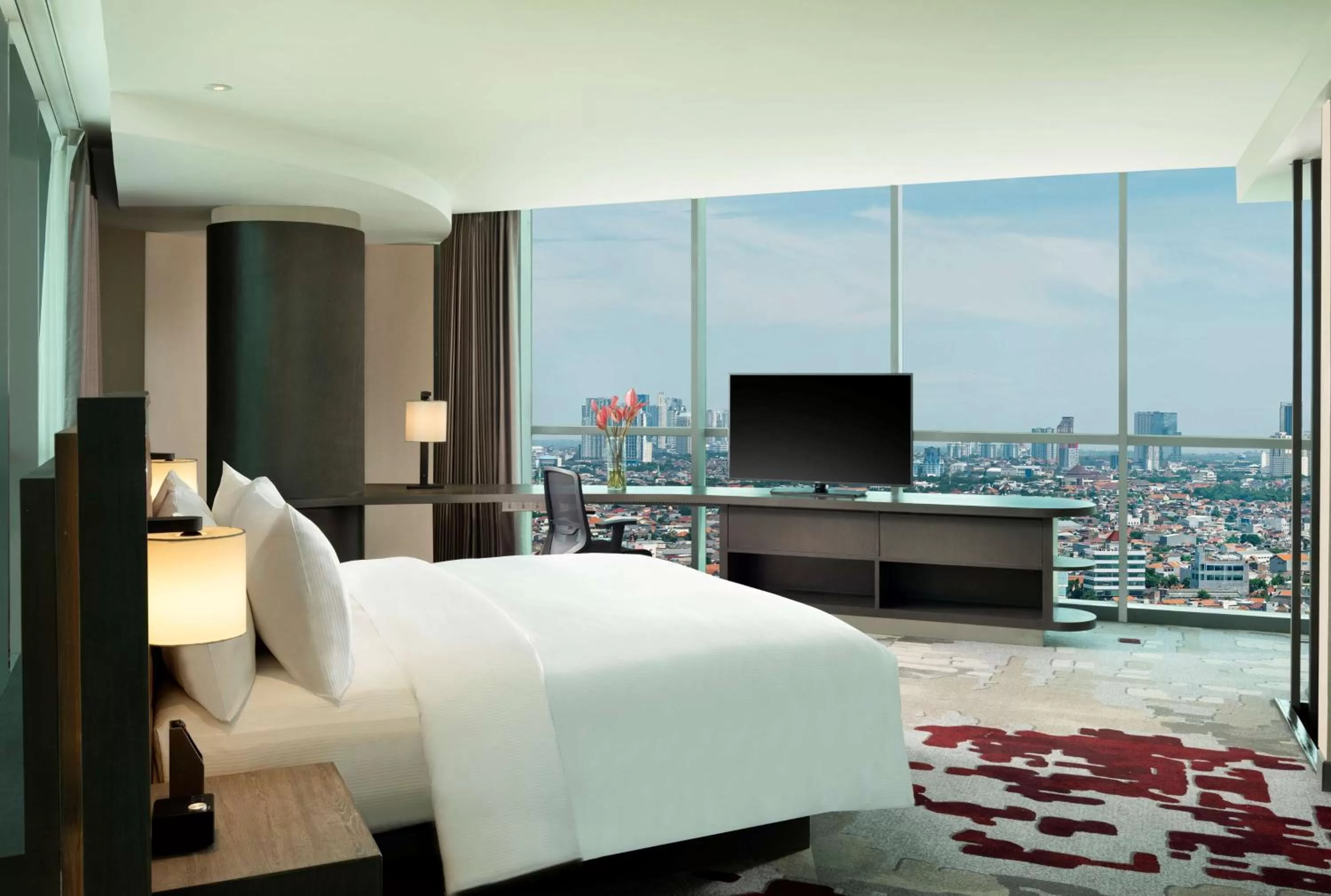 Bedroom, Bed in DoubleTree by Hilton Surabaya