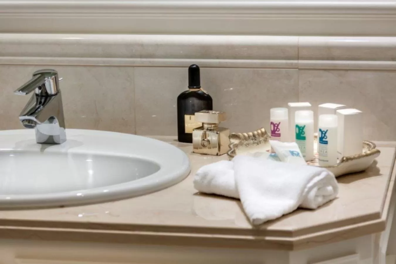 Decorative detail in Palazzo Cardinal Cesi