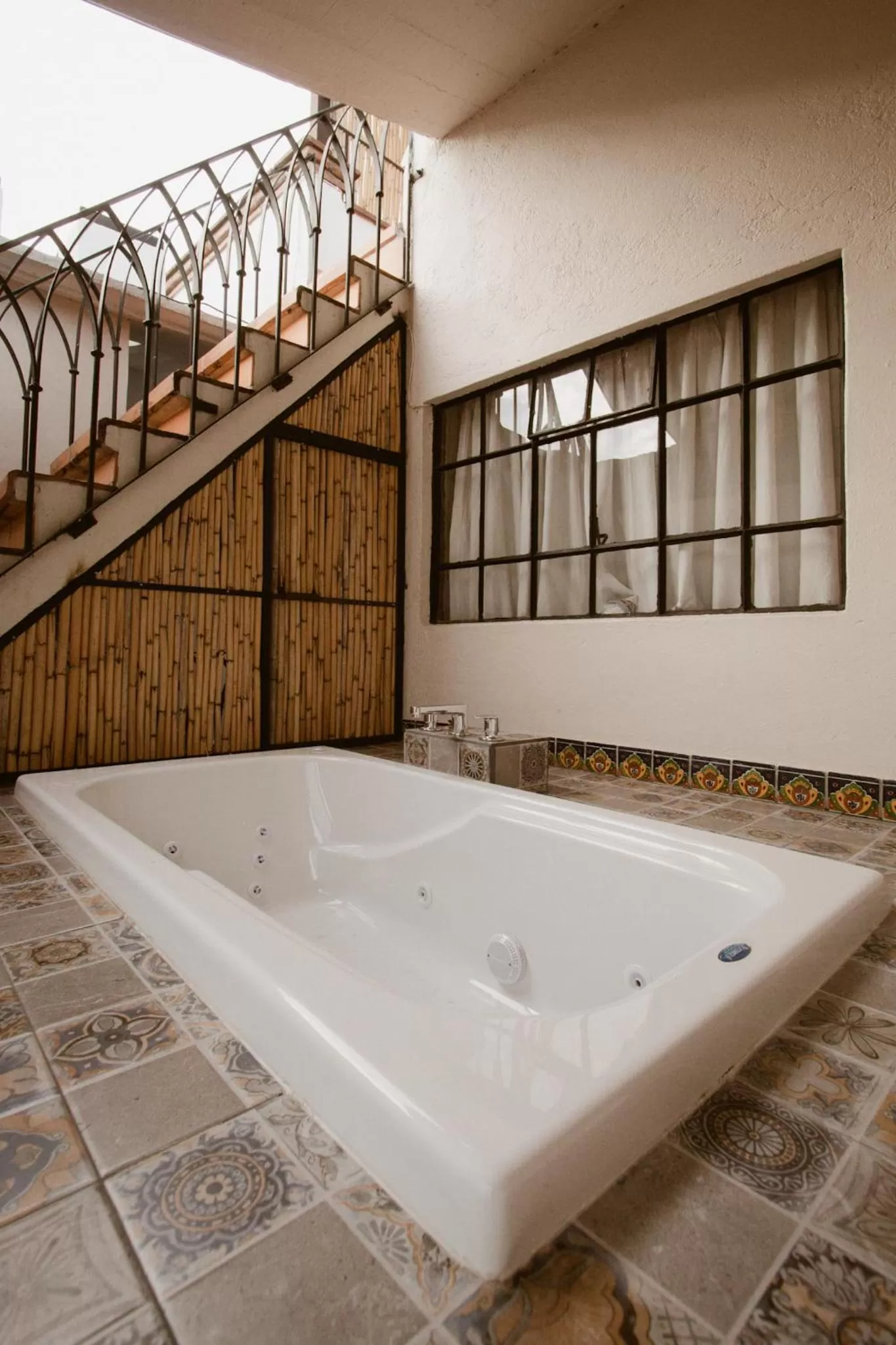 Hot Tub in Hotel Casa Guivá
