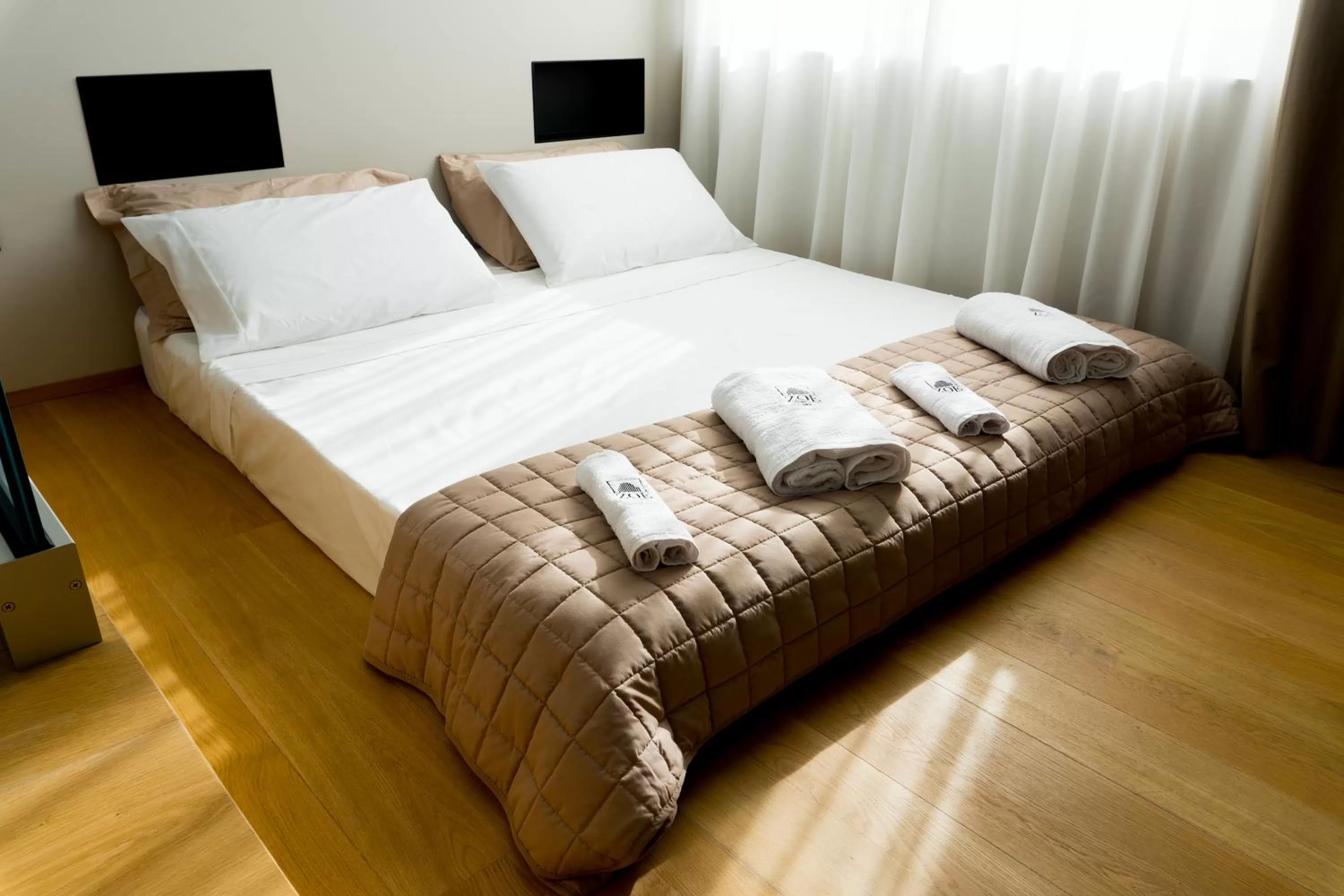 Bedroom, Bed in ZOE LUXURY SUITES