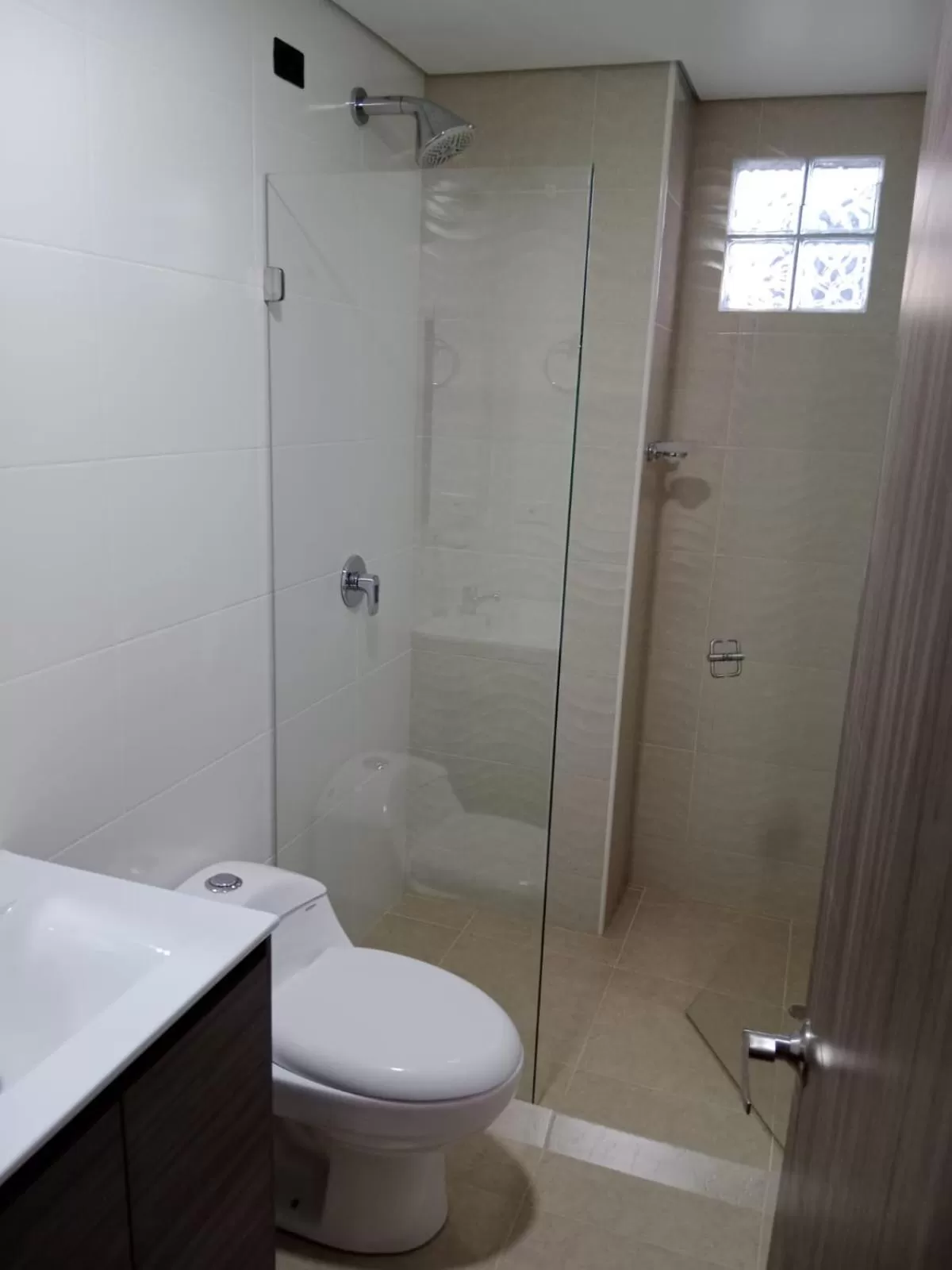Bathroom in Aparta Suite Plaza Premium by Tourism Yossa