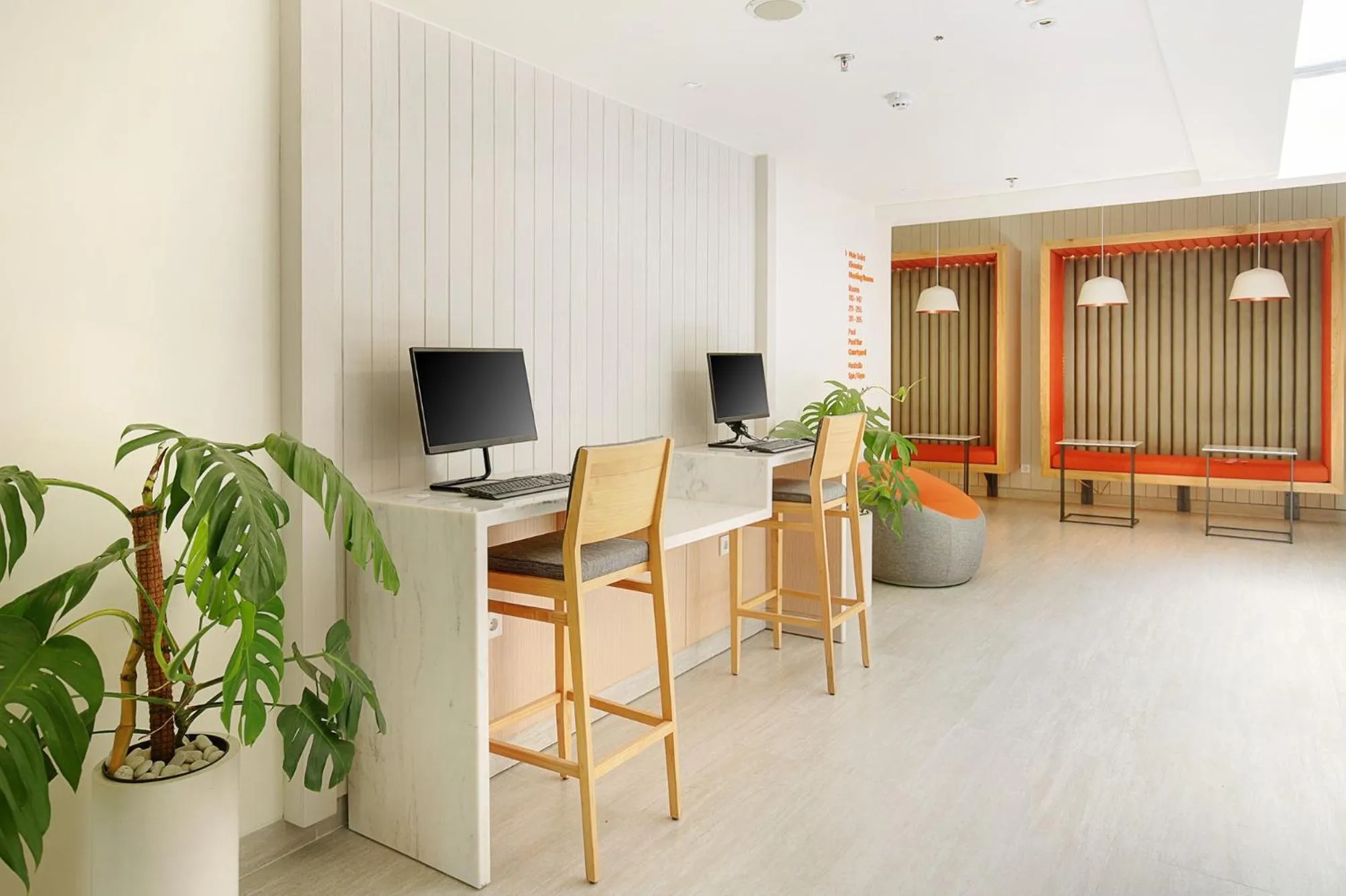 Business facilities in HARRIS Hotel Kuta Tuban Bali