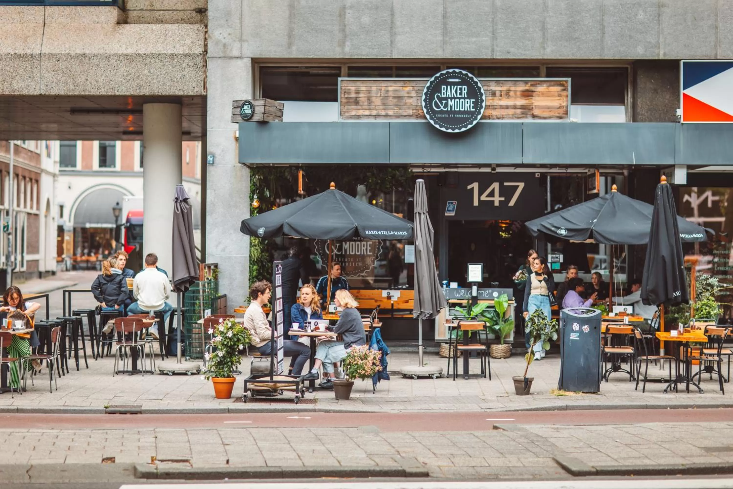 Breakfast in Hotel Unplugged