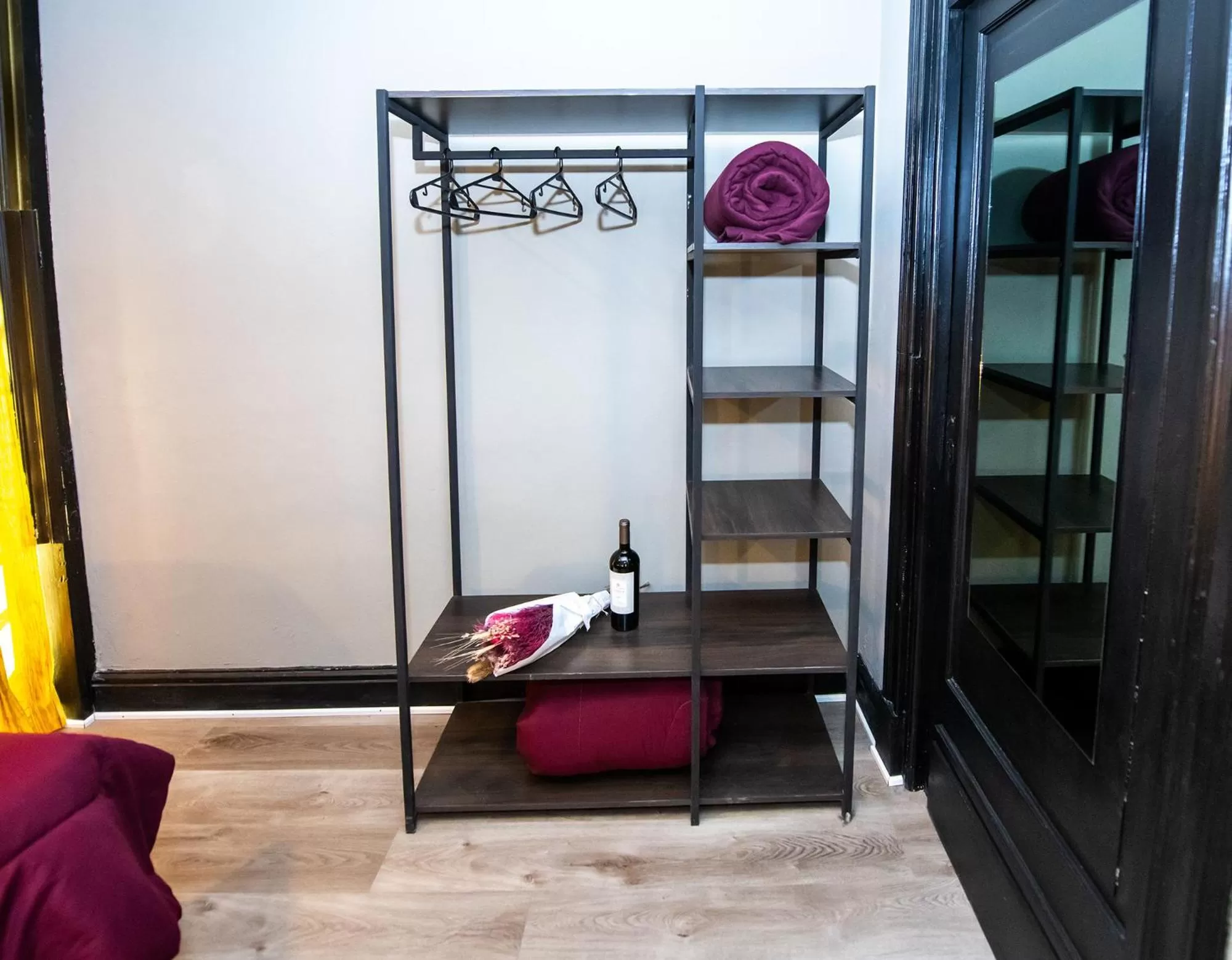 wardrobe in Maison Ramón