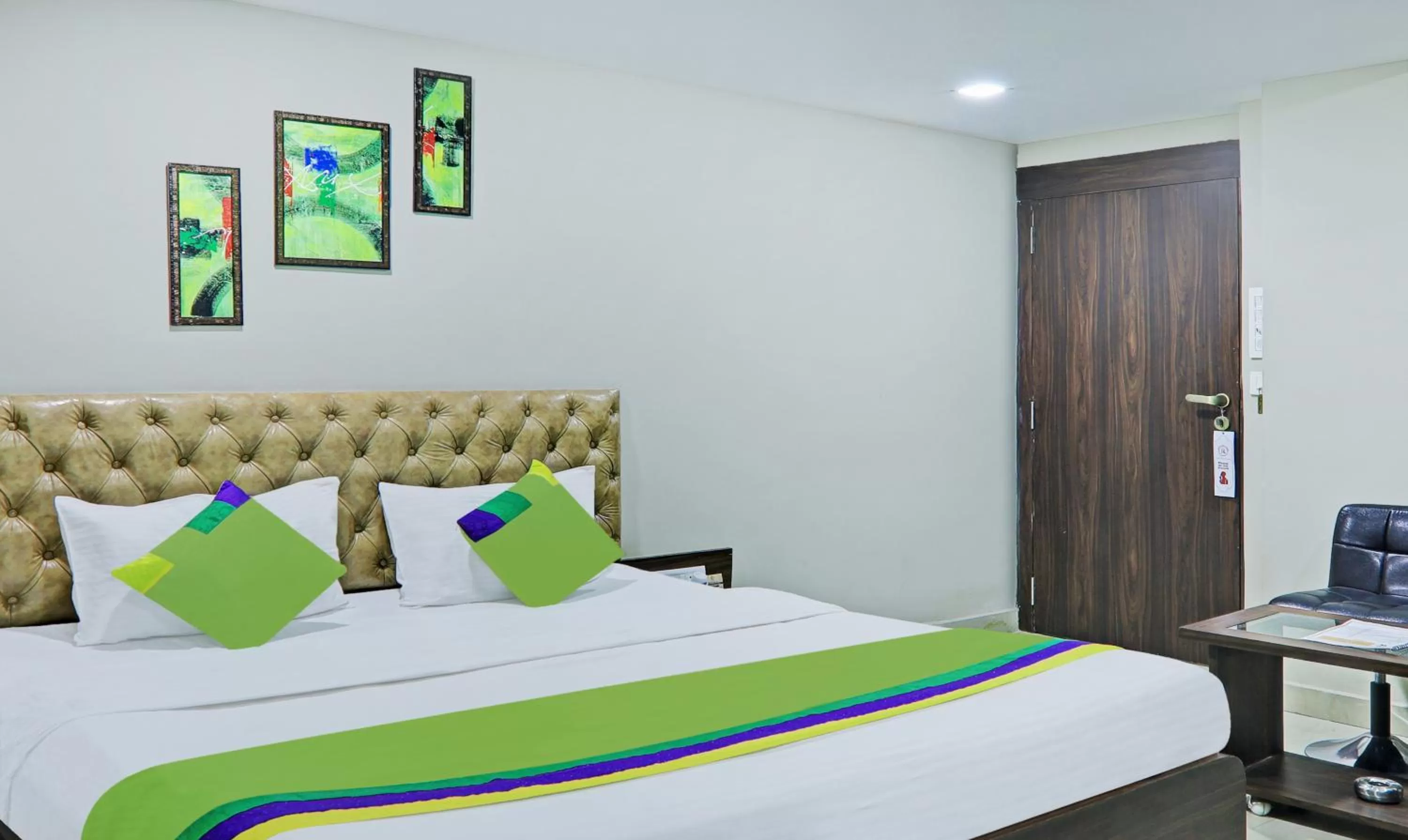 Bedroom, Bed in Treebo Raj Inn Lalpur