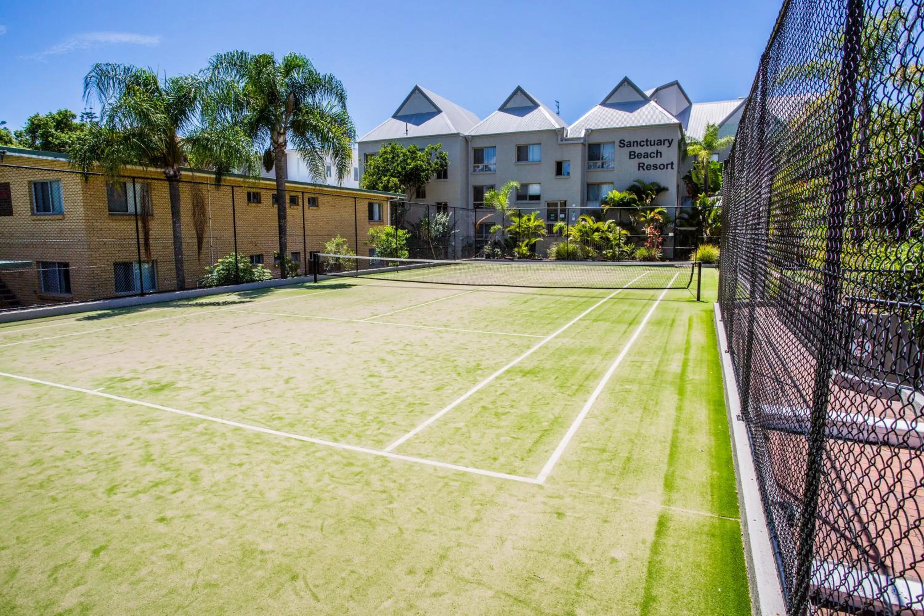 Tennis court in Sanctuary Beach Resort