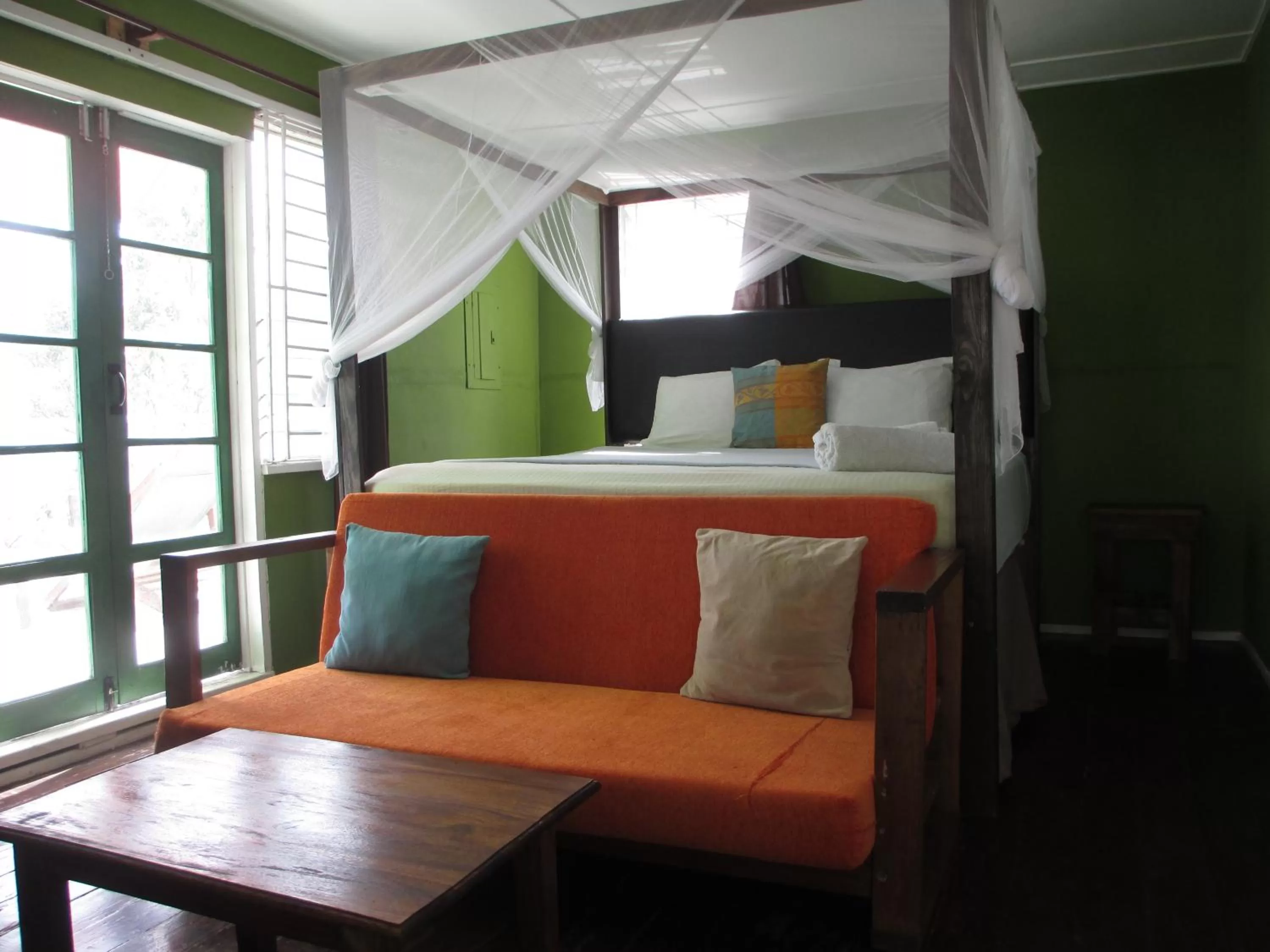 Photo of the whole room, Bed in Kingsworth Bed and Breakfast