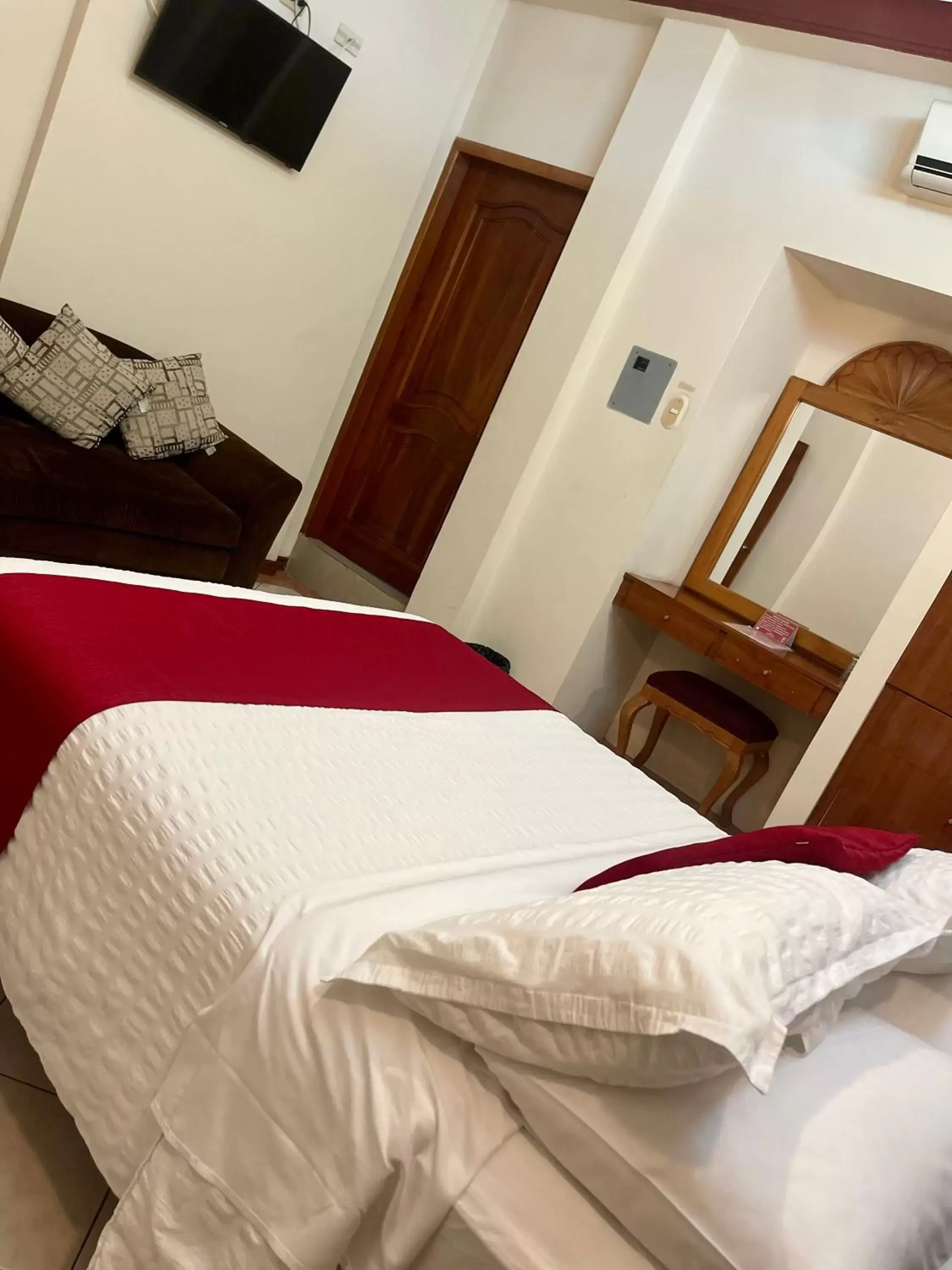 Superior Double Room in House Center Superior Double Room in House Center