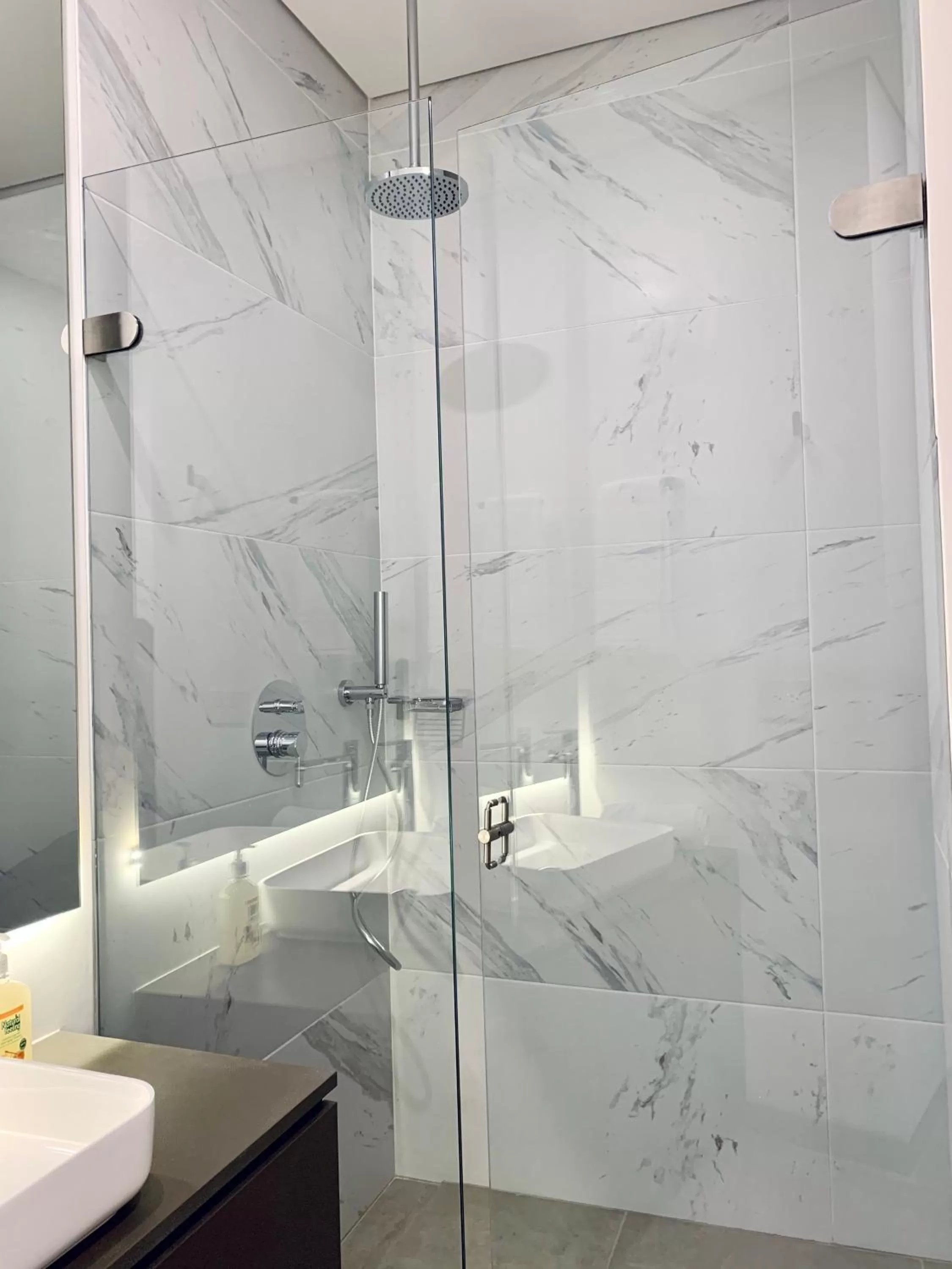 Bathroom in Kubik apartments in Exclusive Virrey