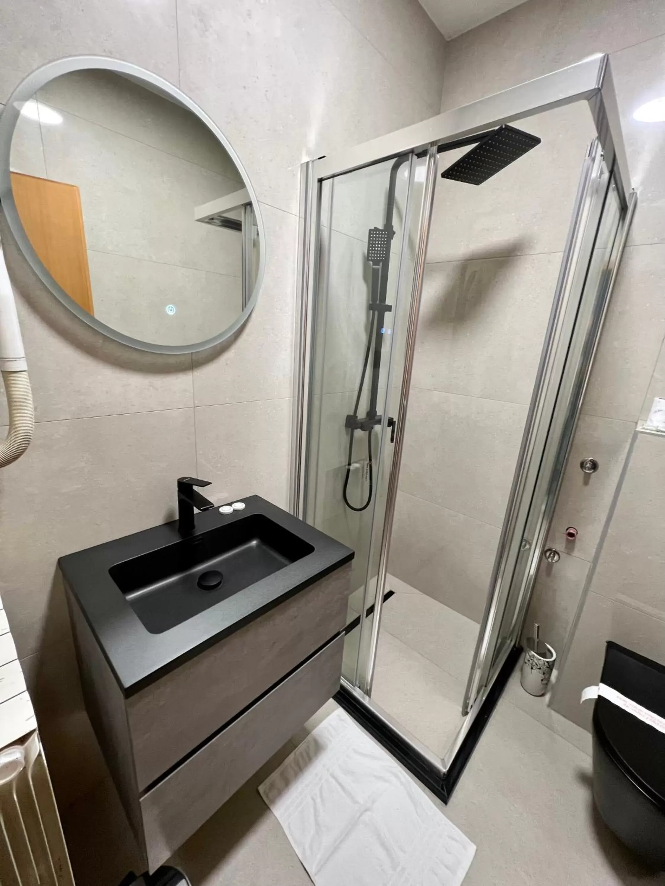 Superior Twin Room - single occupancy in Hotel Brkić Sarajevo Airport - Free Parking Superior Twin Room - single occupancy in Hotel Brkić Sarajevo Airport - Free Parking